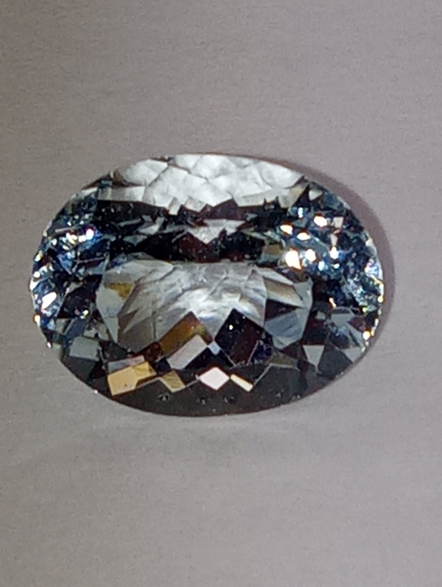 aquamarine gemstone light blue , 10mmx8mm oval cut, 2.64ct