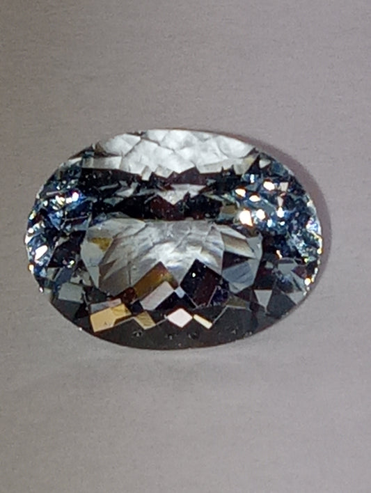 aquamarine gemstone light blue , 10mmx8mm oval cut, 2.64ct