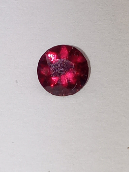 spinel gemstone Burmese, red, 5mm round cut, .60ct