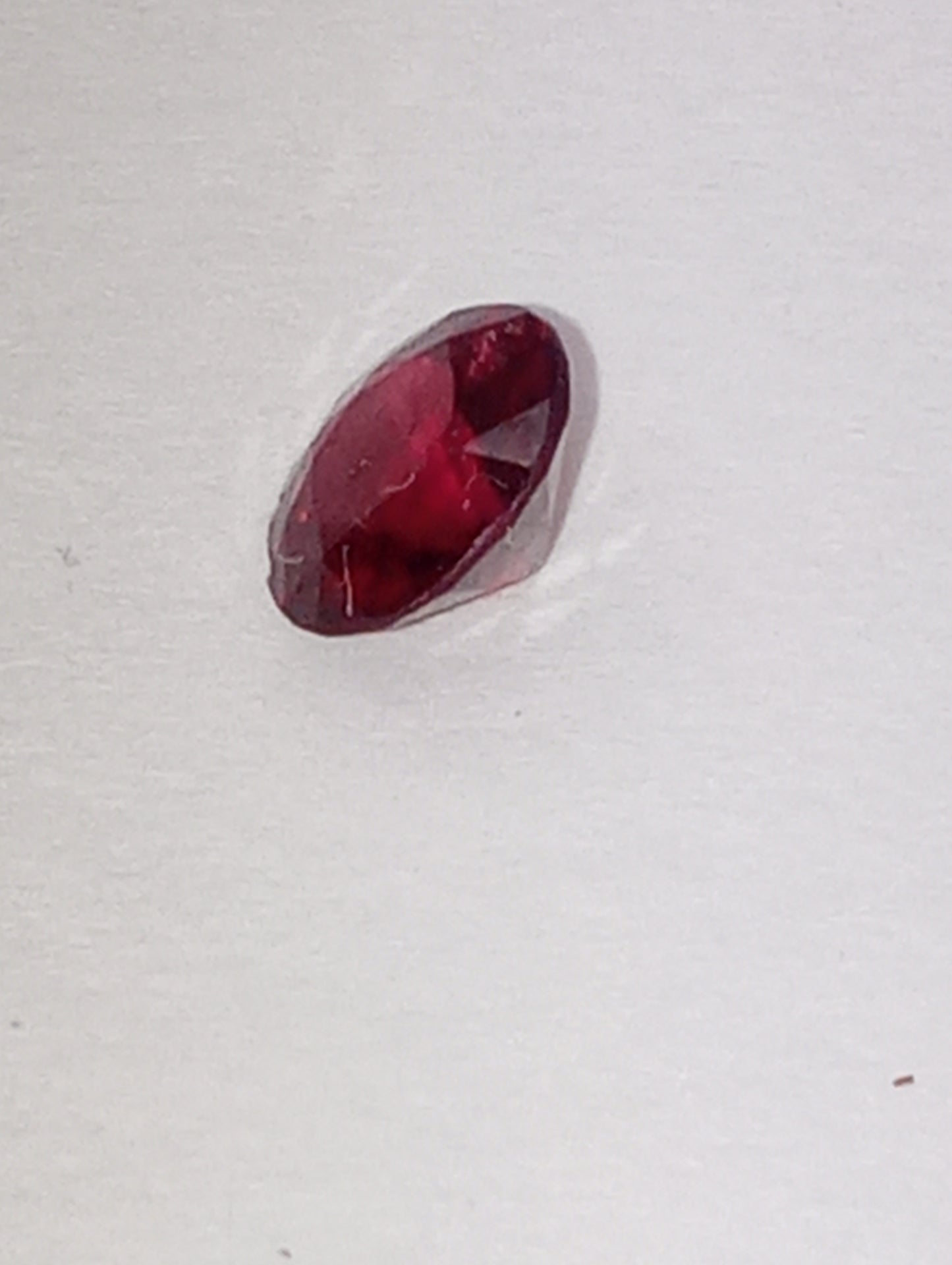 spinel gemstone Burmese, red, 5mm round cut, .60ct