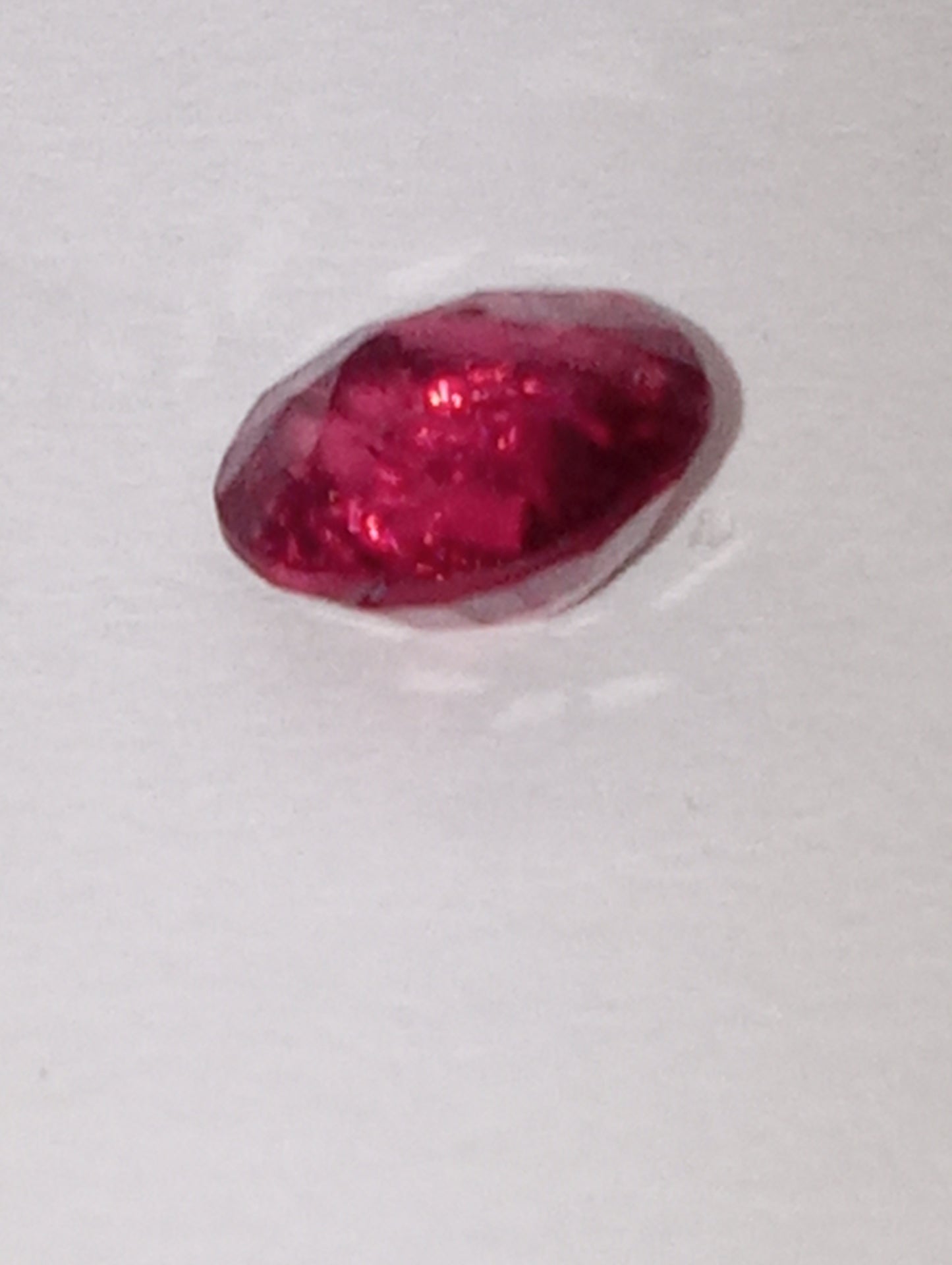 spinel gemstone Burmese, red, 6mmx6.5mm, oval cut, .96ct