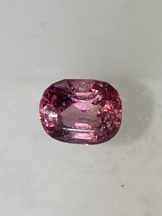 spinel gemstone Burmese, pink, 5.5mmx5mm oval cut, .86ct