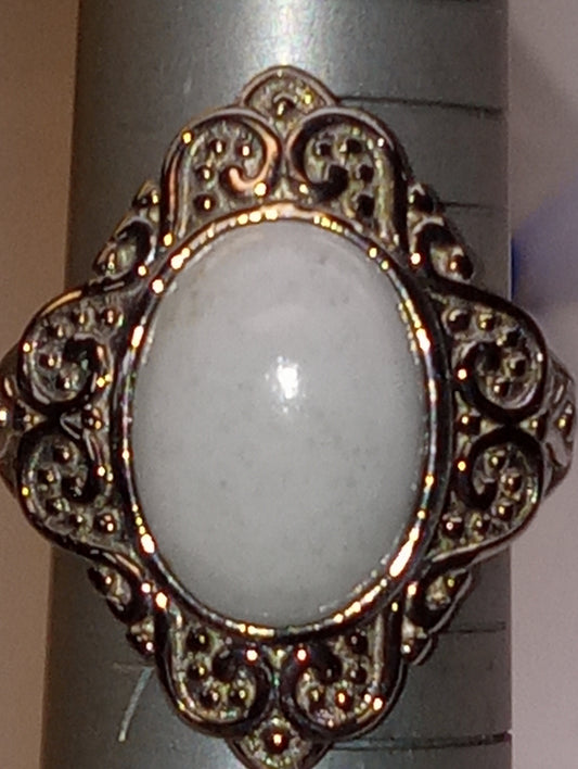 ring, chalcedony Luna in platinum over copper, size 6, 6ctw