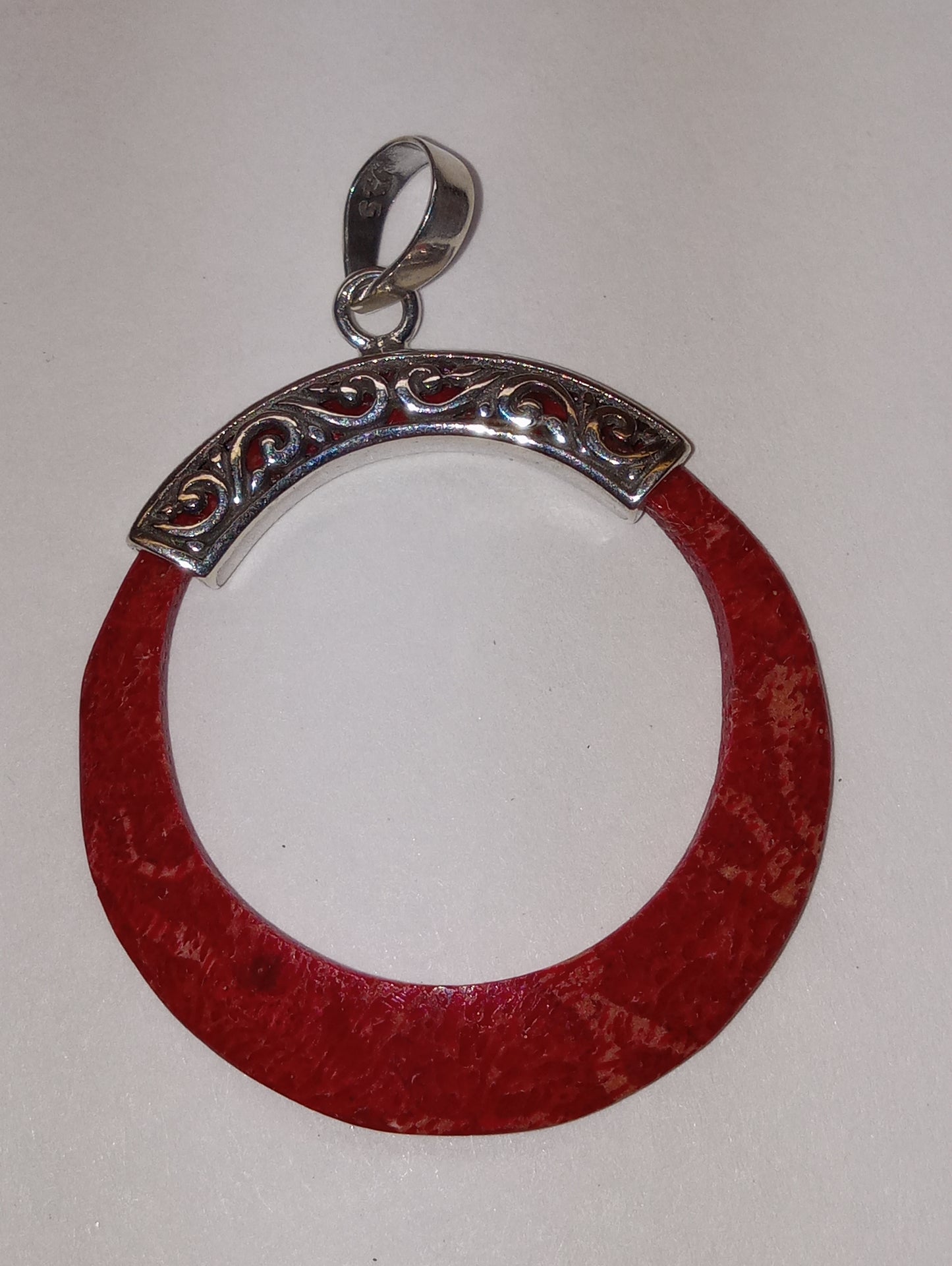 pendant coral sponge circle in sterling silver