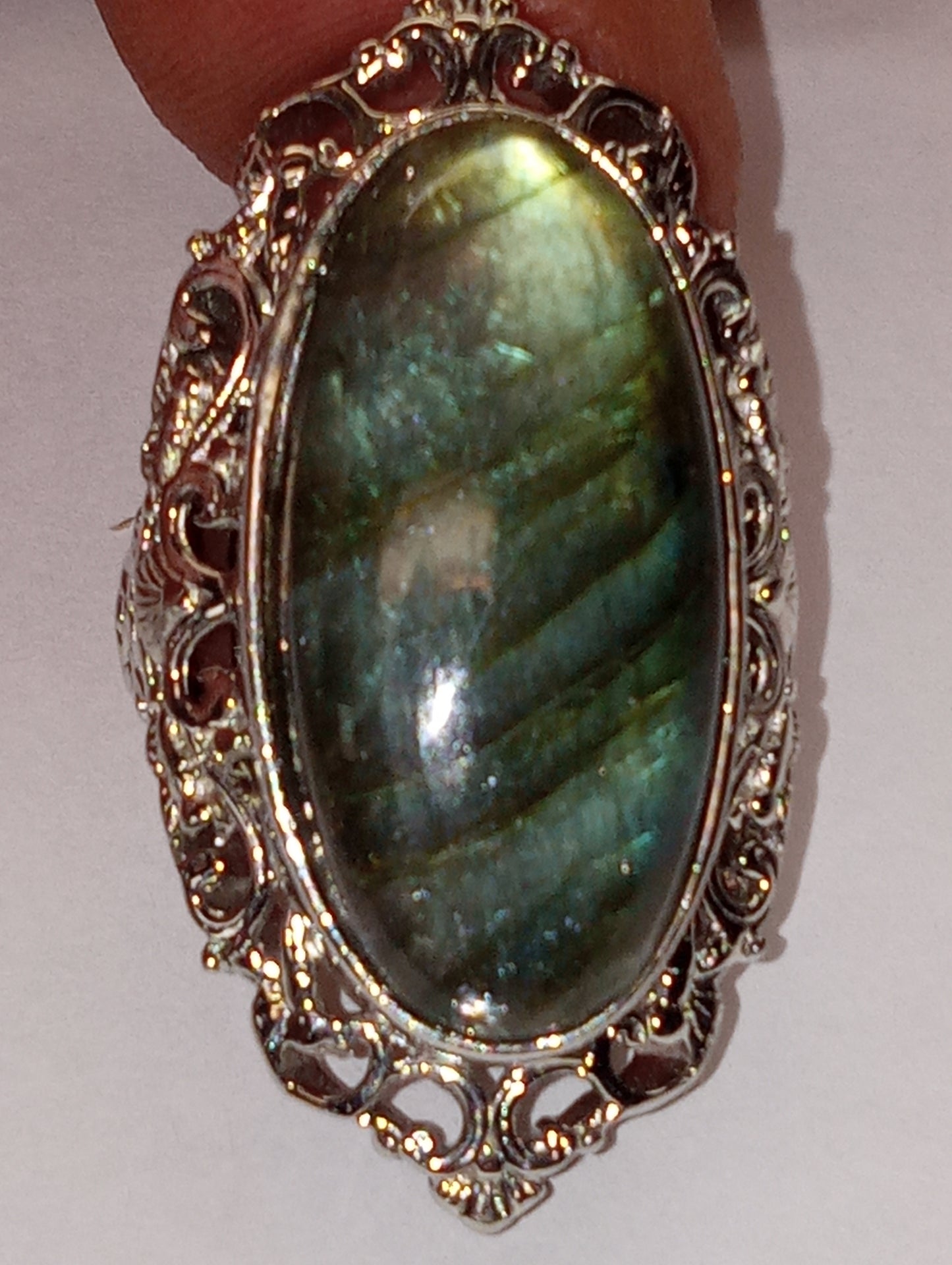 ring labradorite in platinum over copper, size 7, 28.10ct