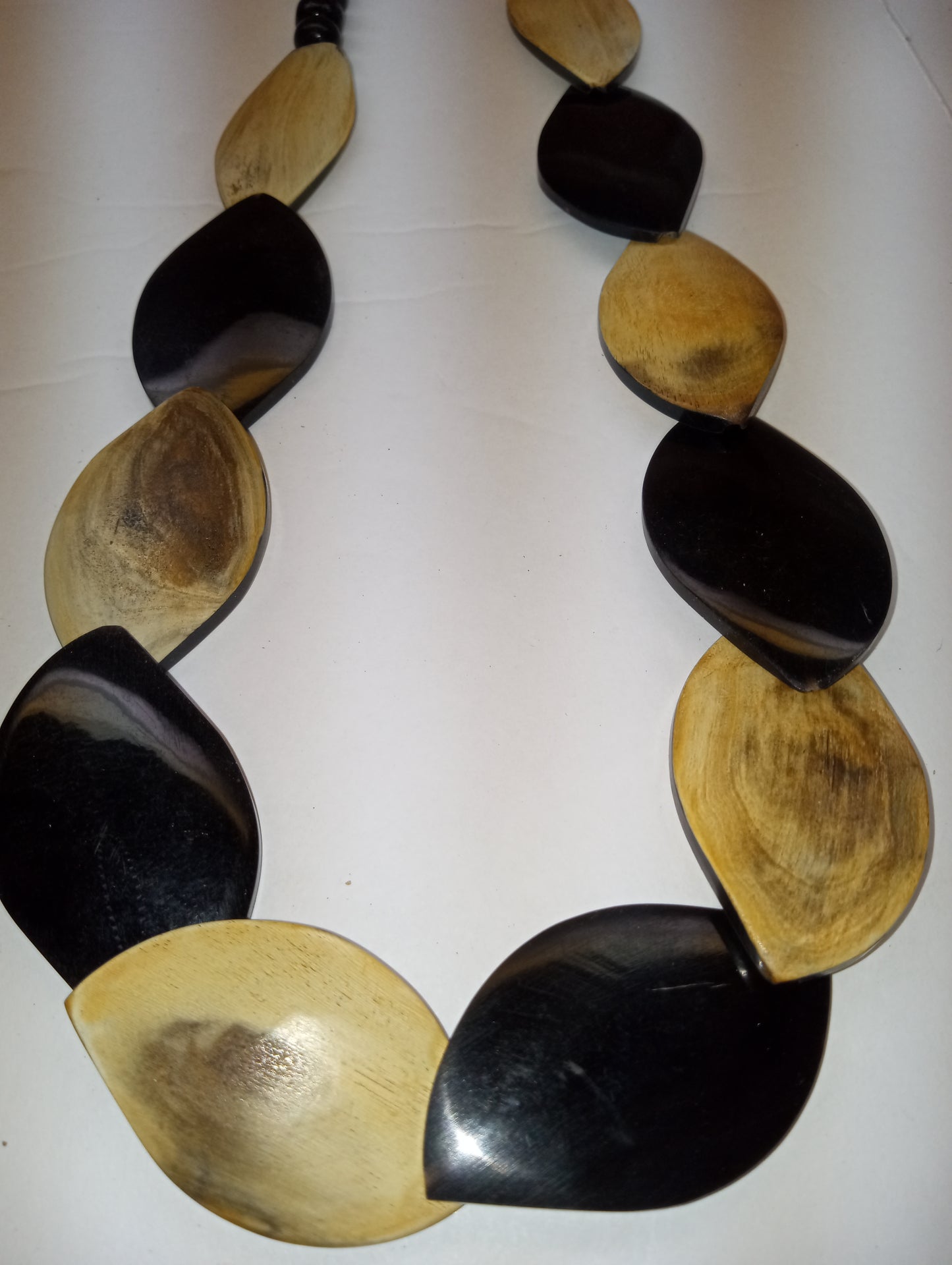 necklace buffalo horn beige and black 18-20inches