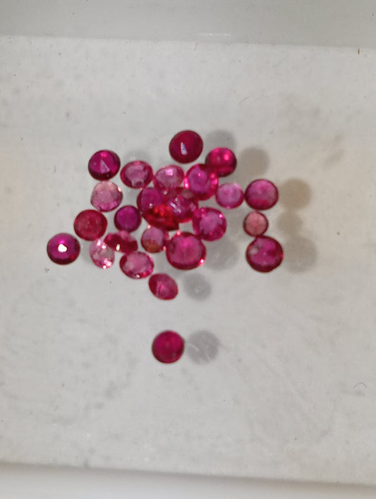 ruby gemstones 1mm-1.5mm round cut, 25 stones 1.03ctw