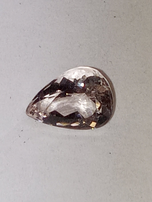morganite gemstone pear shape, 8mmx6mm, 1.20ct