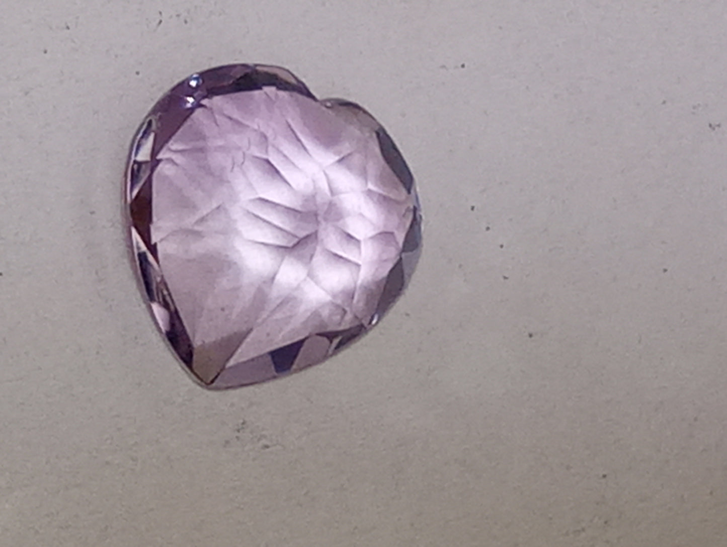 amethyst gemstone Rose De France, 10mm heart shape