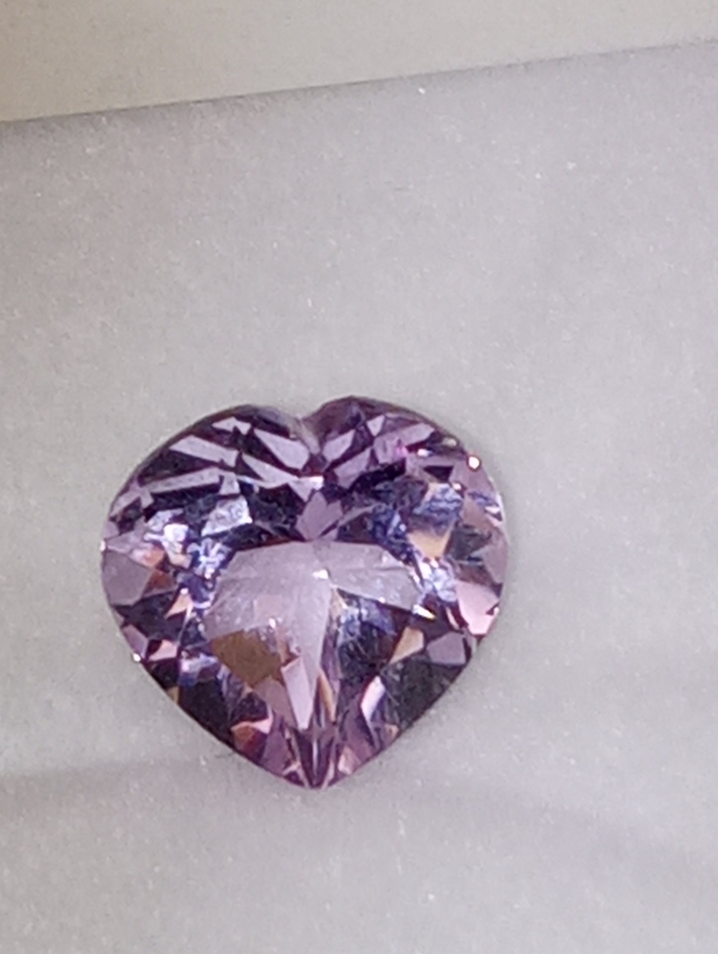 amethyst gemstone Rose De France, 10mm heart shape