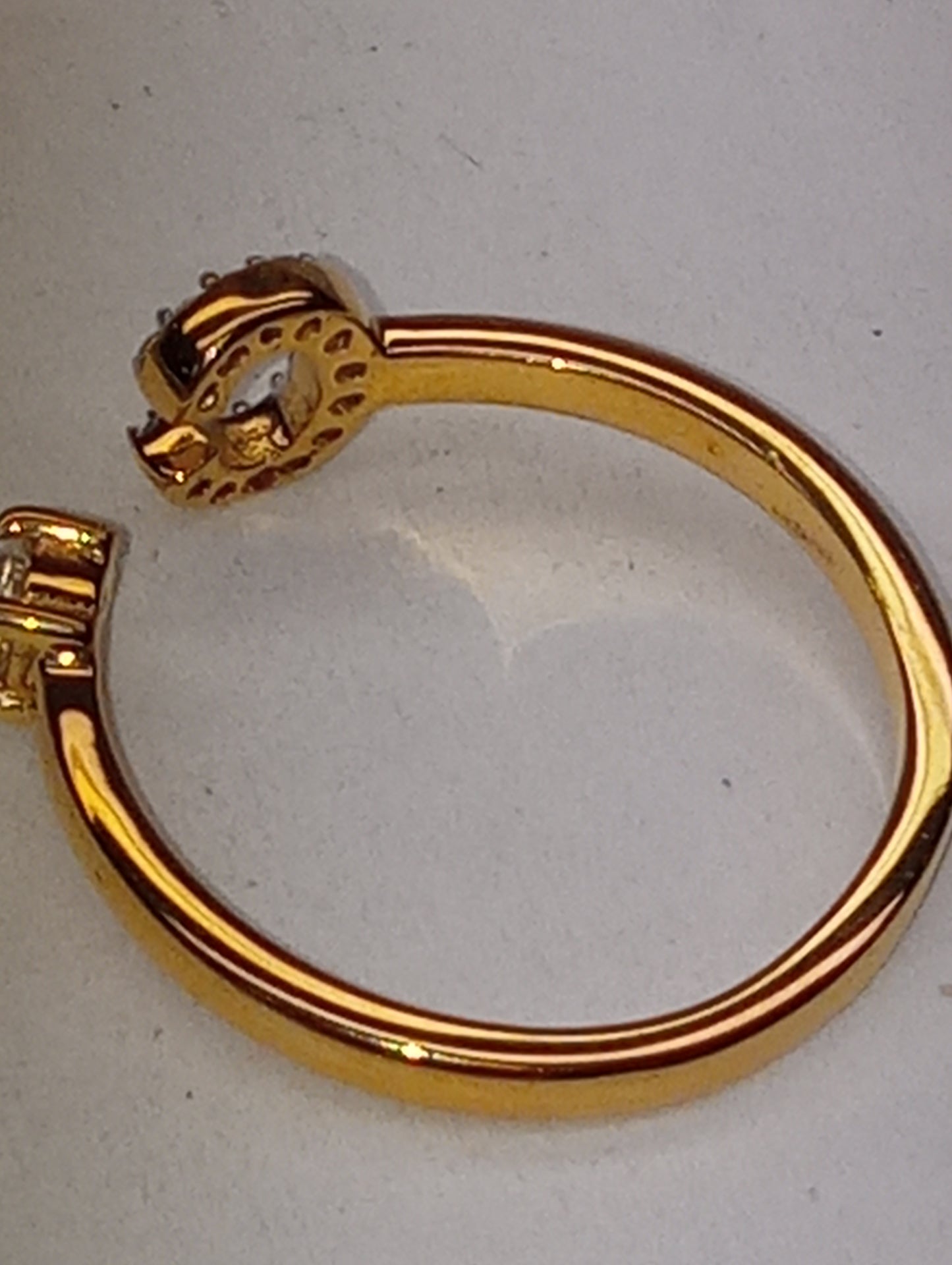 ring initial "C" white zircon, open band, in vermeil yellow gold over sterling silver