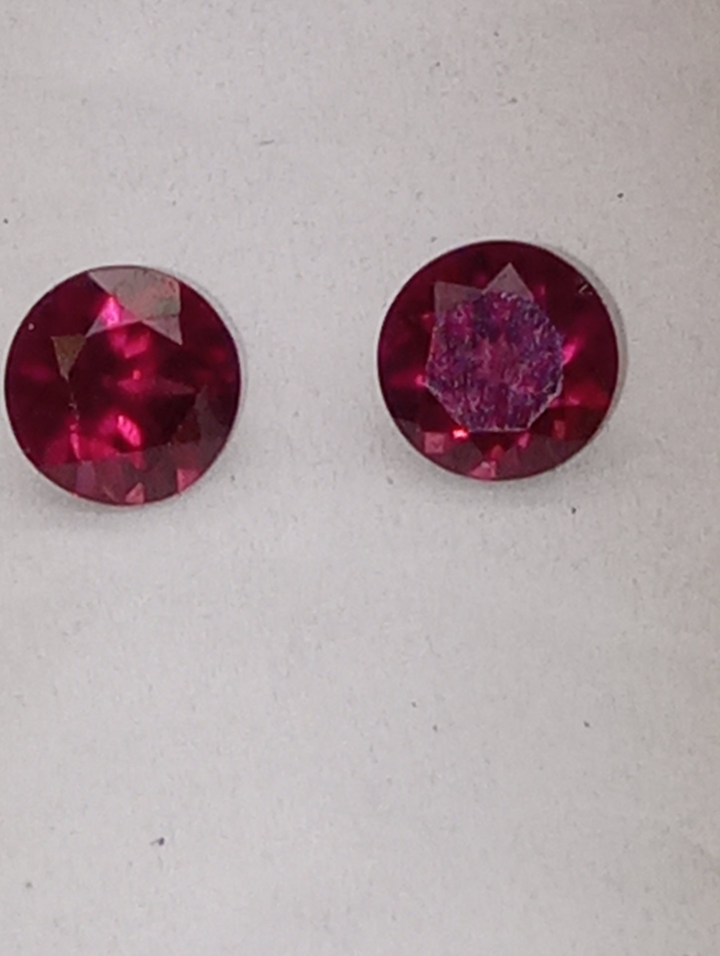 garnet gemstone rhodolite, 6mm round cuts, 2stones, 2.41ctw