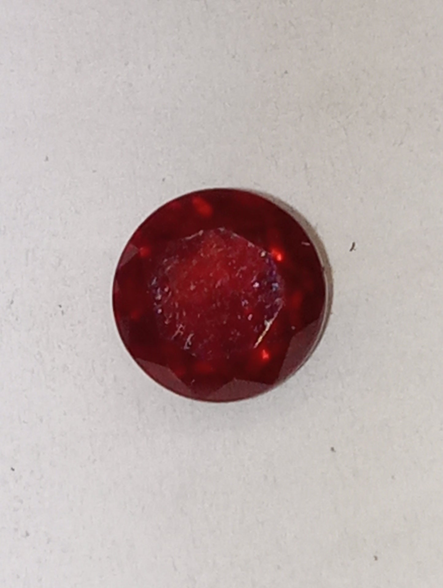 garnet gemstone red, 7mm round cut, 1.72ct