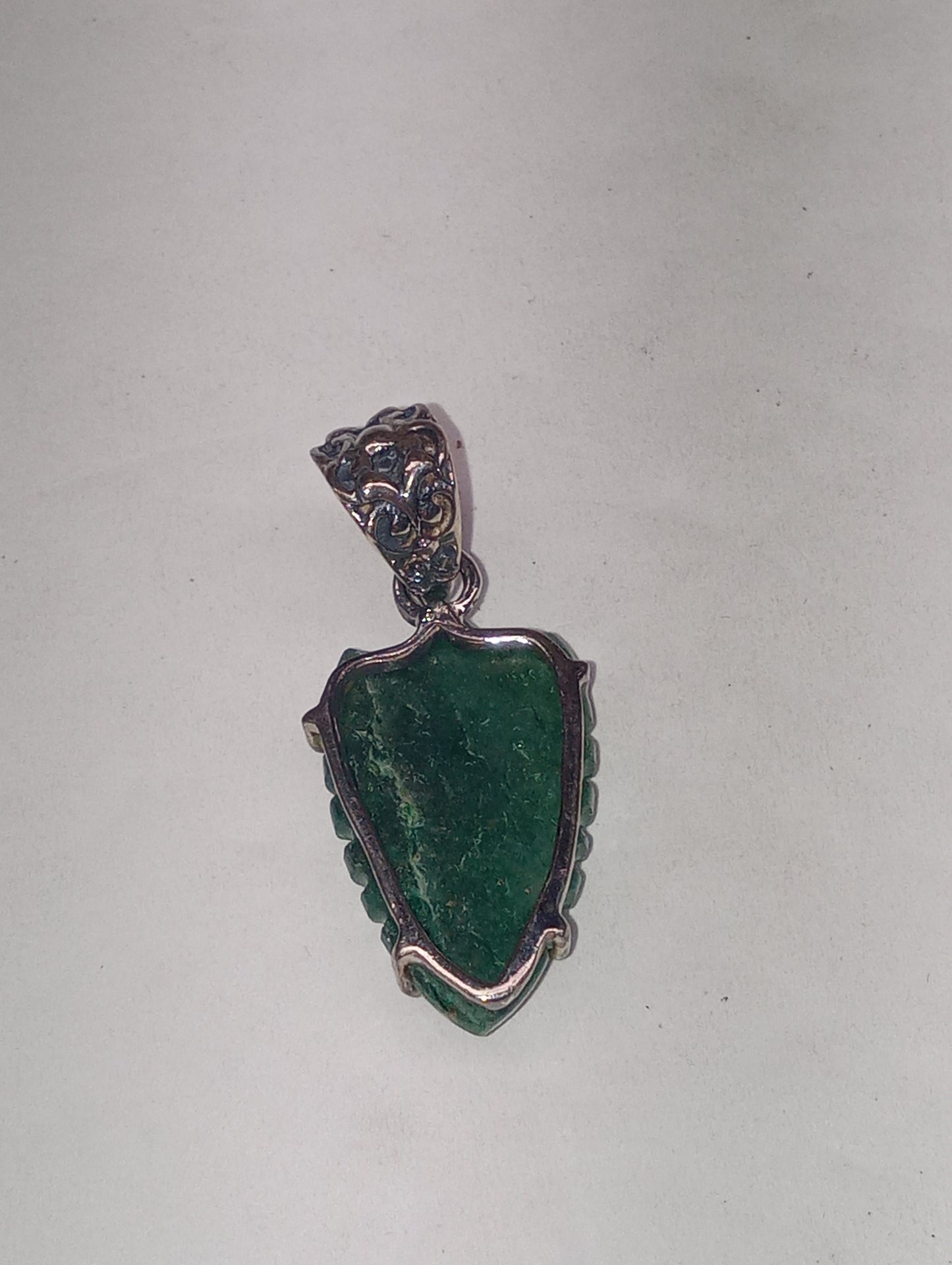 pendant green adventarine carved in sterling, silver, 10.30ctw