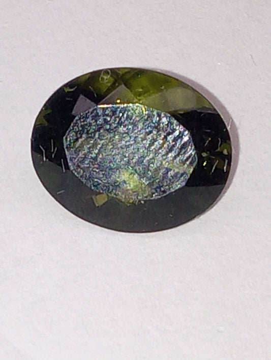 moldavite gemstone, 11mmx9mm oval cut, 3.00ct