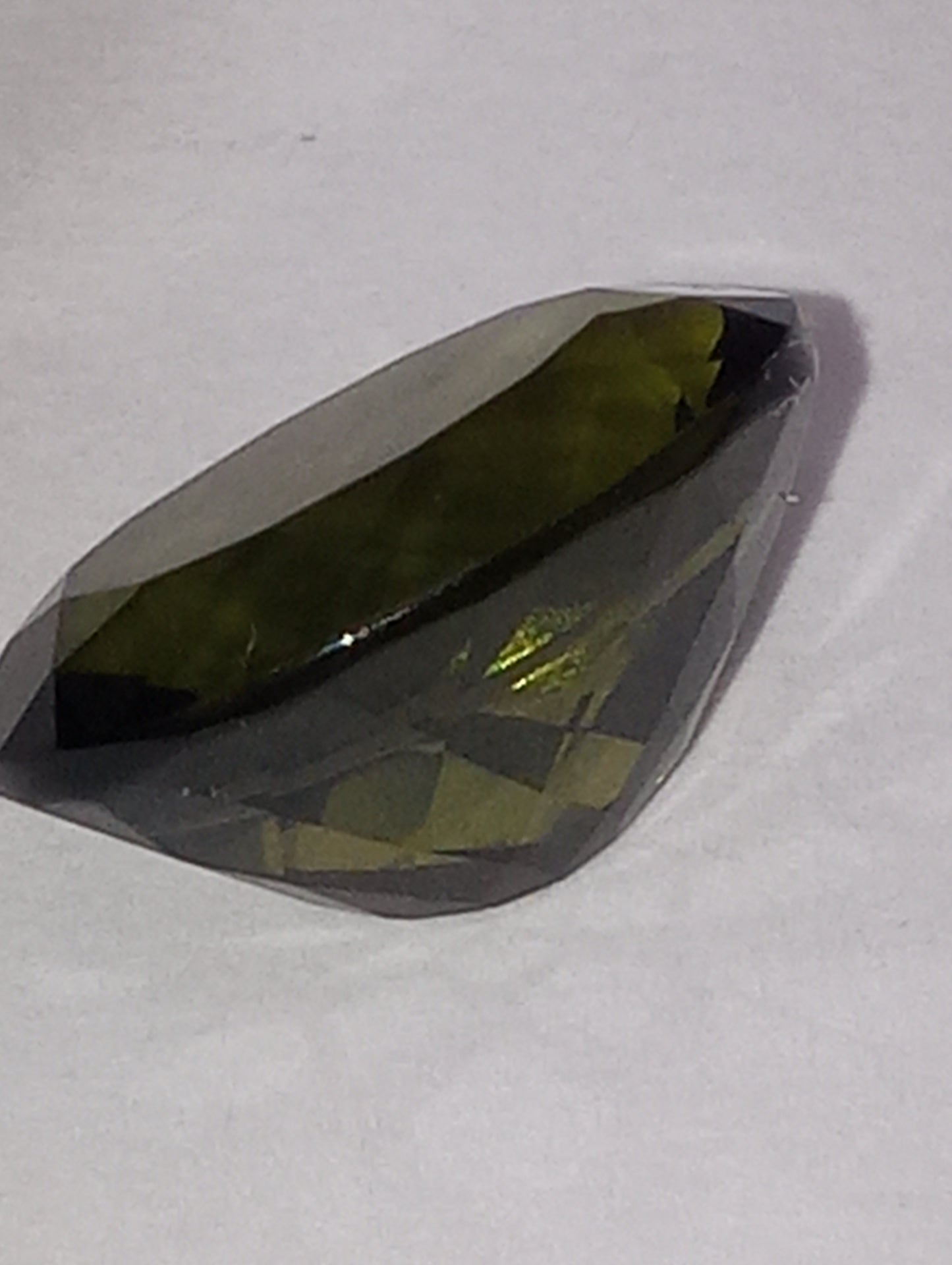 moldavite gemstone, 11mmx9mm oval cut, 3.00ct