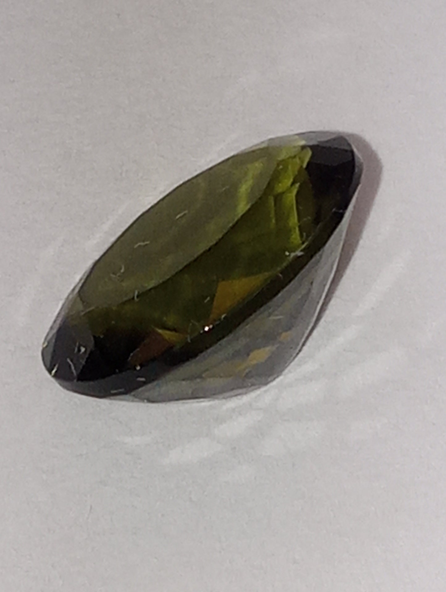 moldavite gemstone, 11mmx9mm oval cut, 2.83ct
