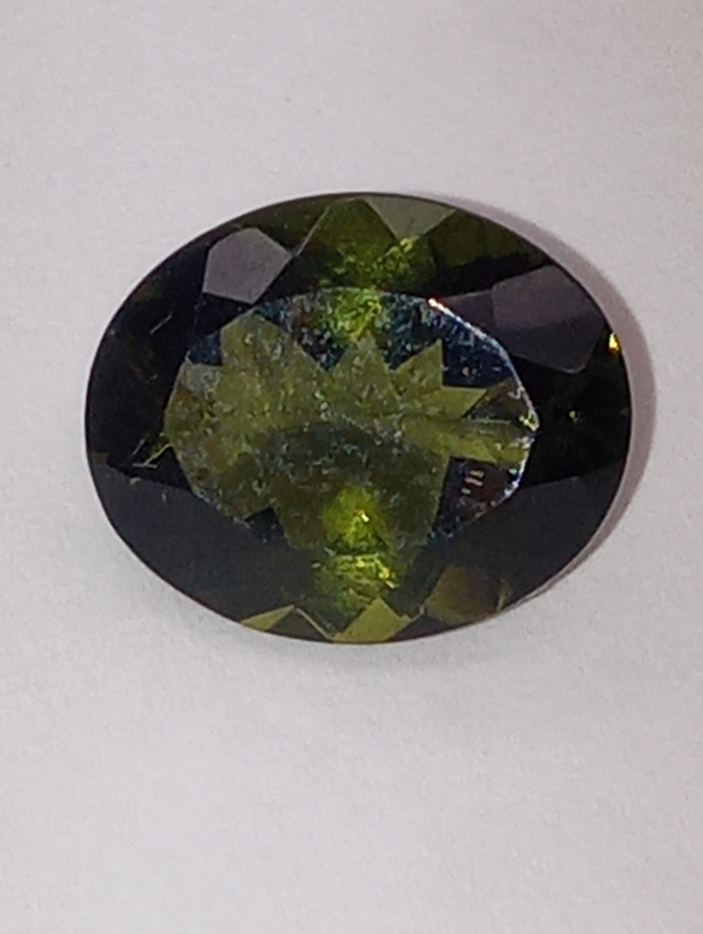 moldavite gemstone,11mmx9mm oval cut, 3.20ct