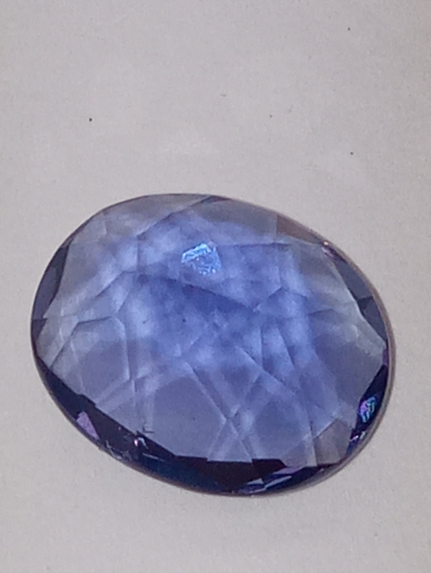 fluorite gemstone blue-purple color shift, 11mmx8mm oval cut, 4.20ct