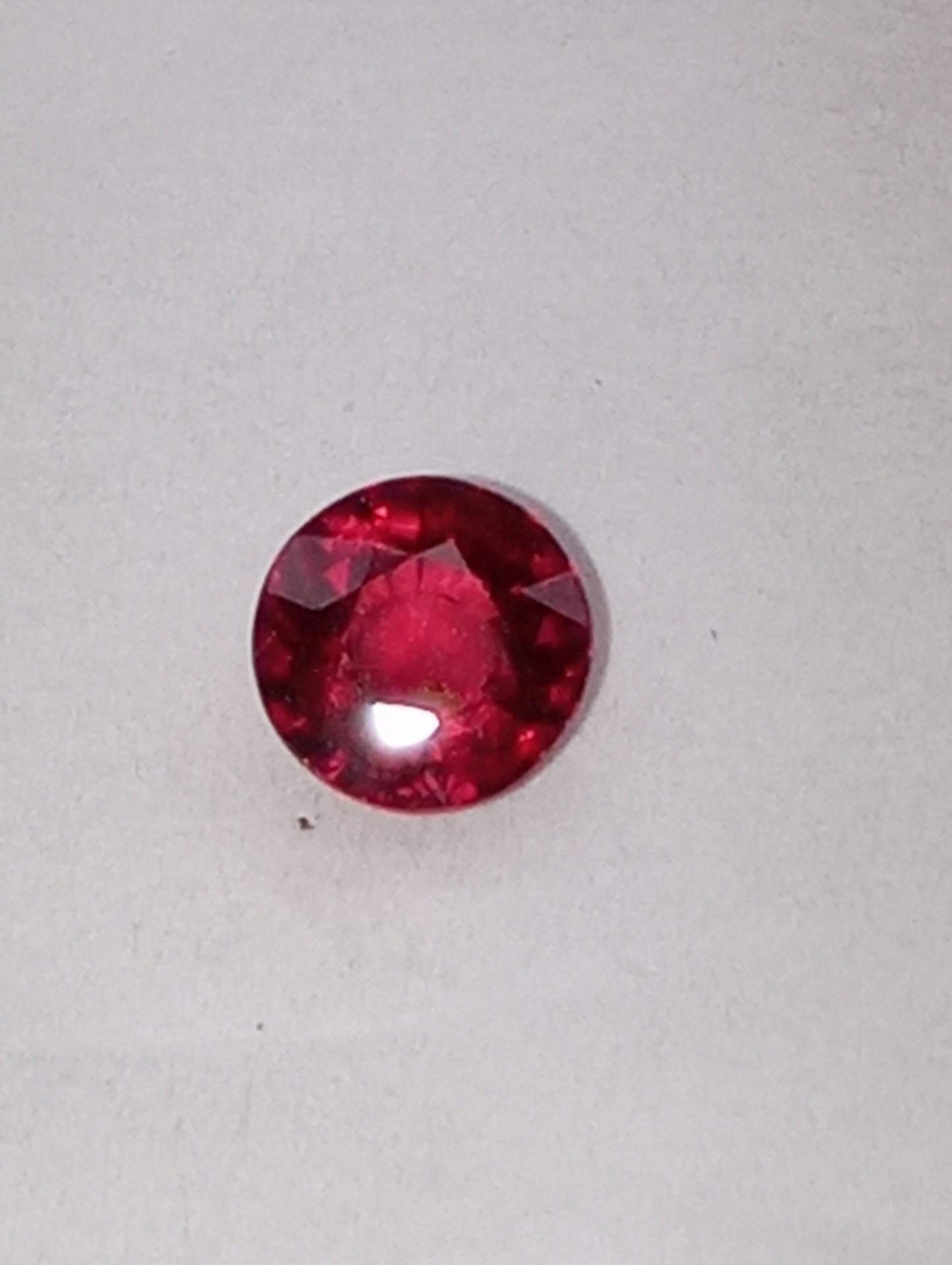 ruby gemstone Madagascar, AAAA, 4.5mm round cut, .4ct