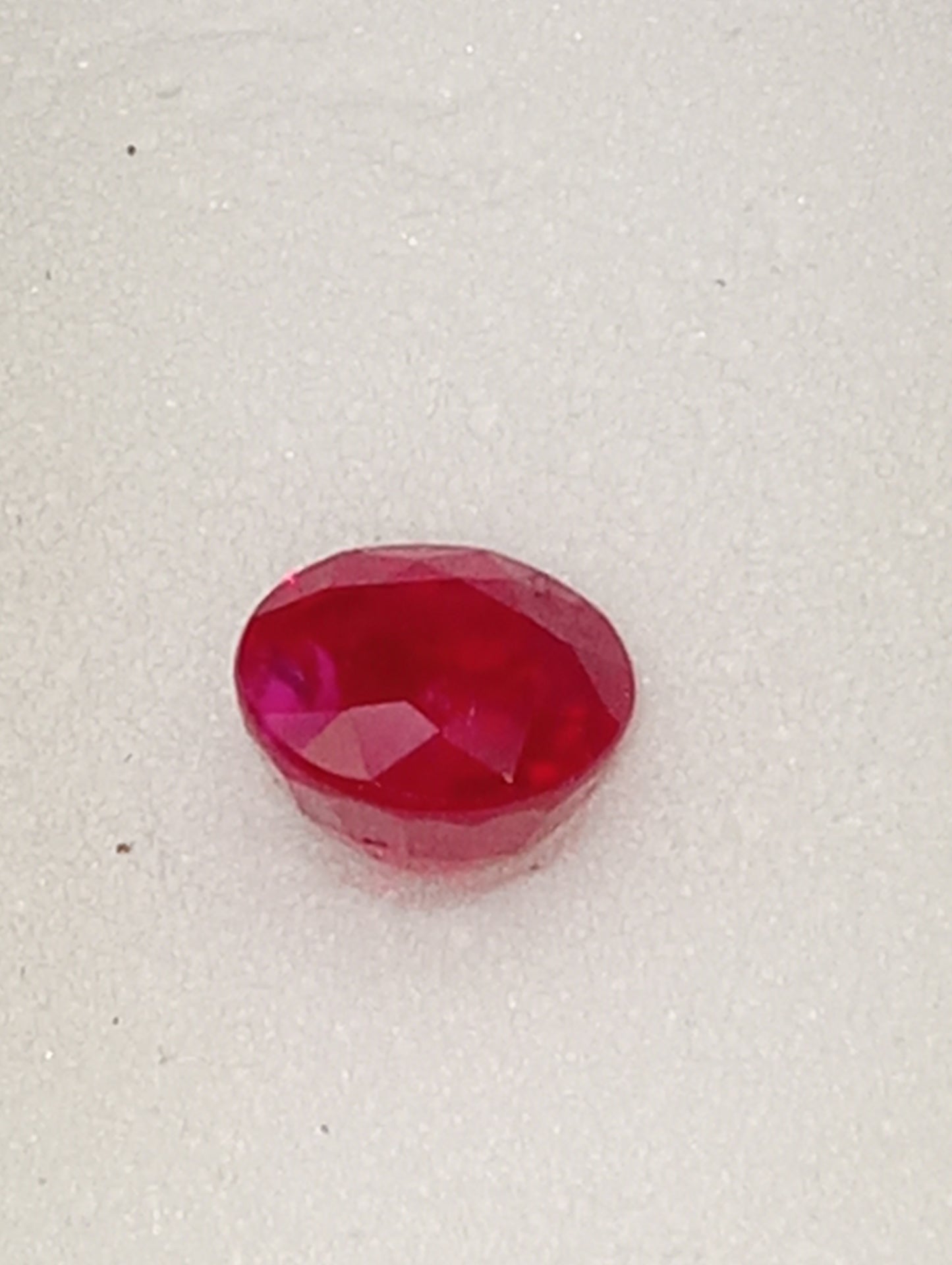 ruby gemstone Burma, 5.25mm round cut, .92ct, deep cut