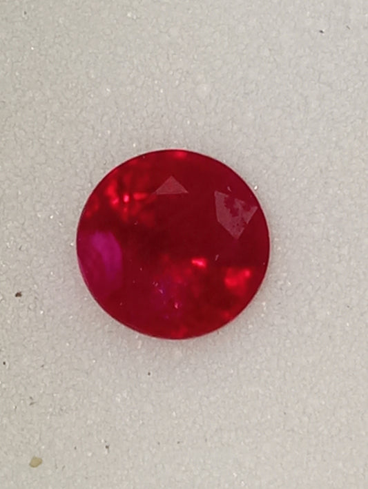 ruby gemstone Burma, 5.25mm round cut, .92ct, deep cut