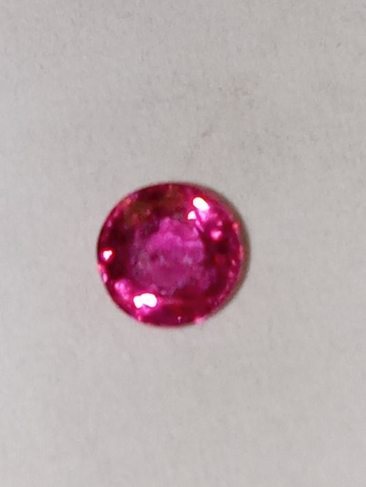 ruby gemstone Burma, 4.25mm round cut, .38ct