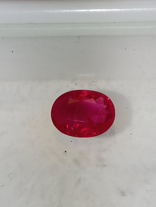 ruby gemstone, 7mmx5.25mm oval cut, 1.07ct