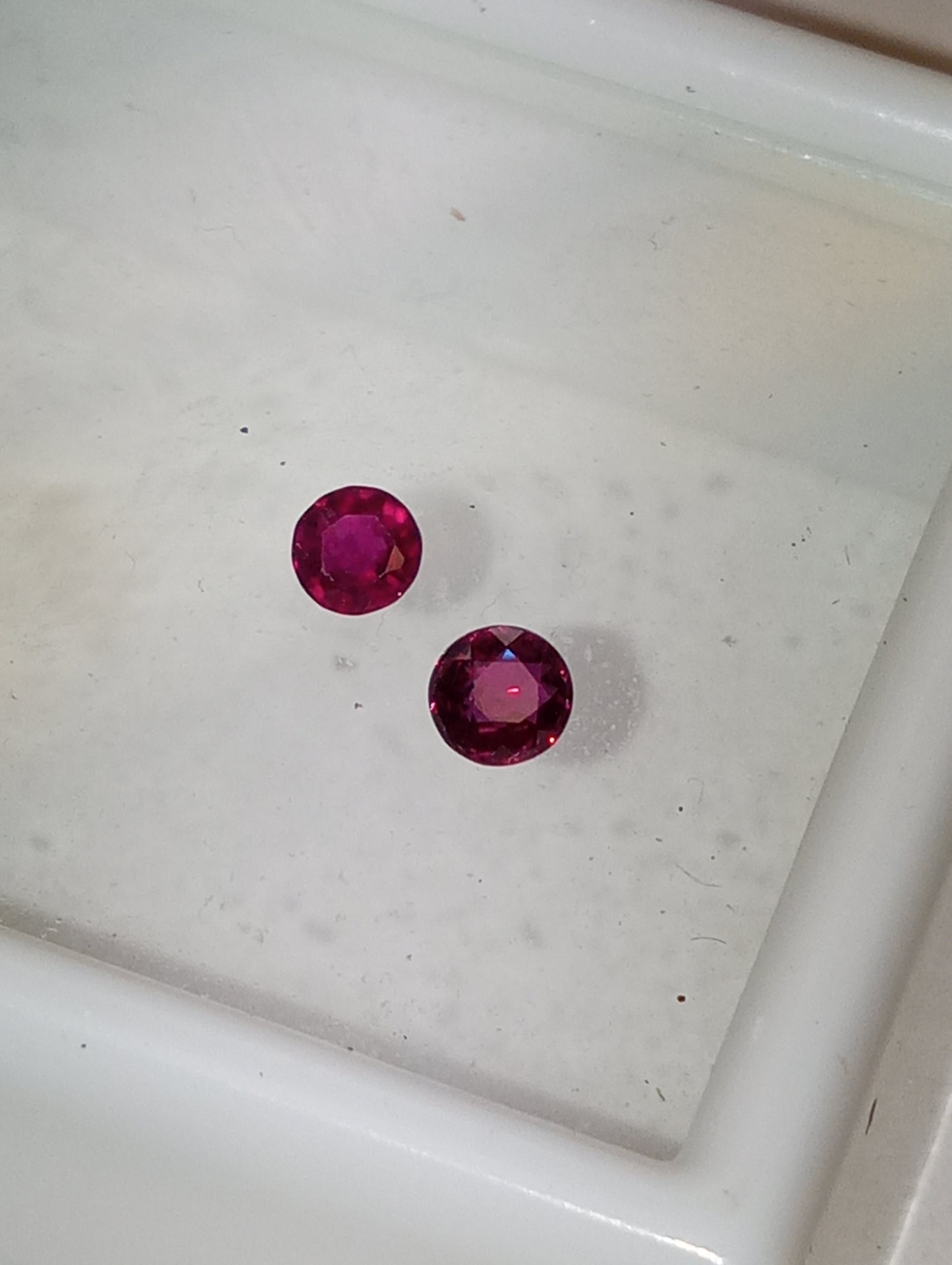 ruby gemstones, 3mm round cuts, 2 stones, .41ctw