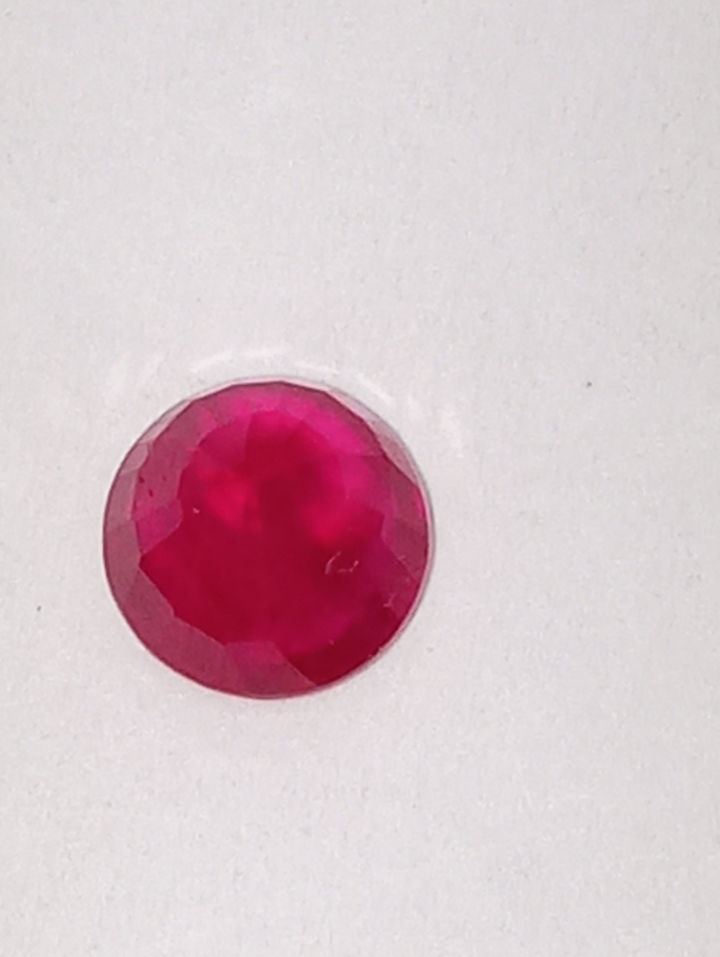 ruby gemstone Burma, 5.75mm round cut, .98ct