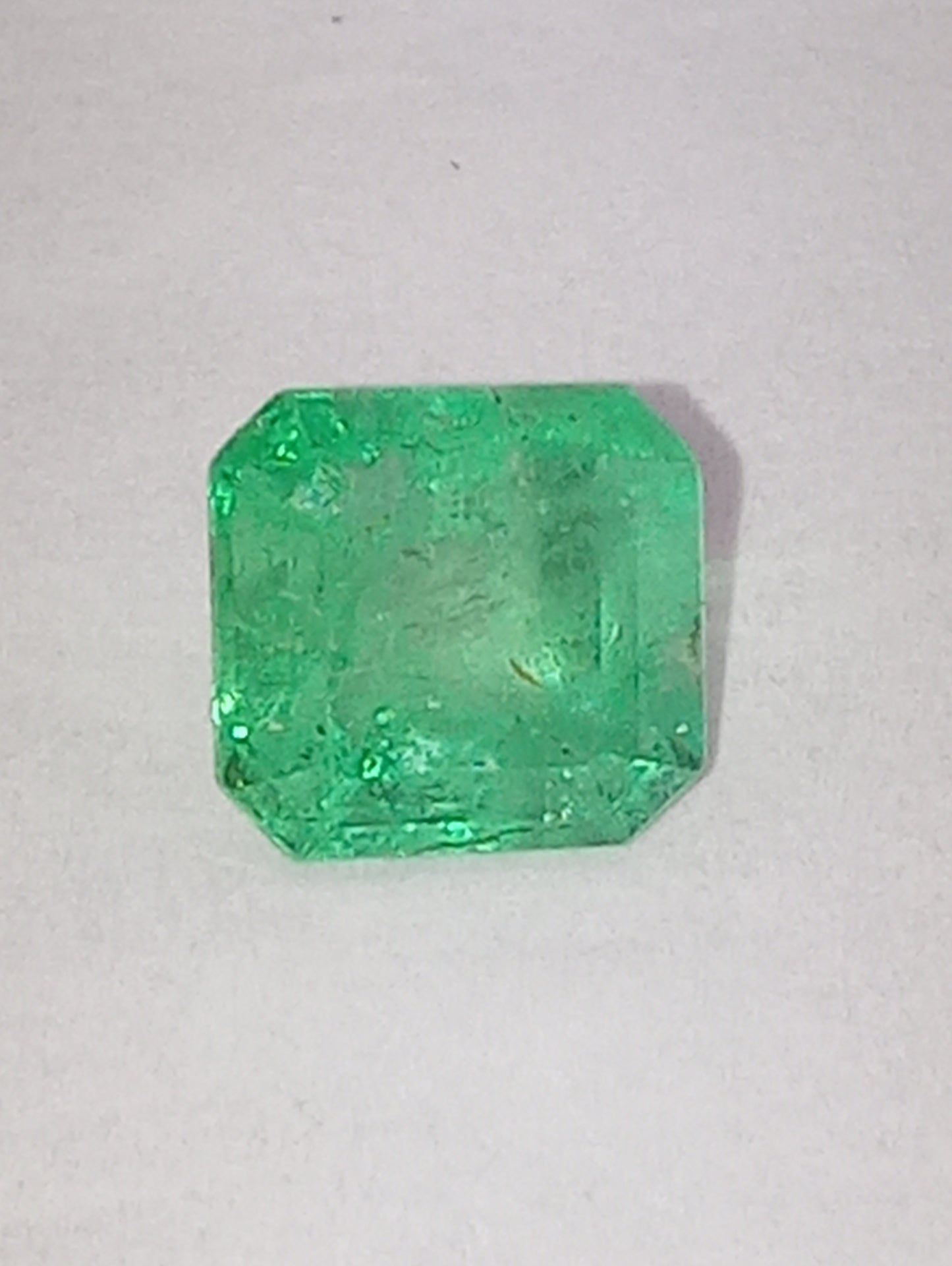emerald gemstone Colombian, 6mm square cut, 1.27ct