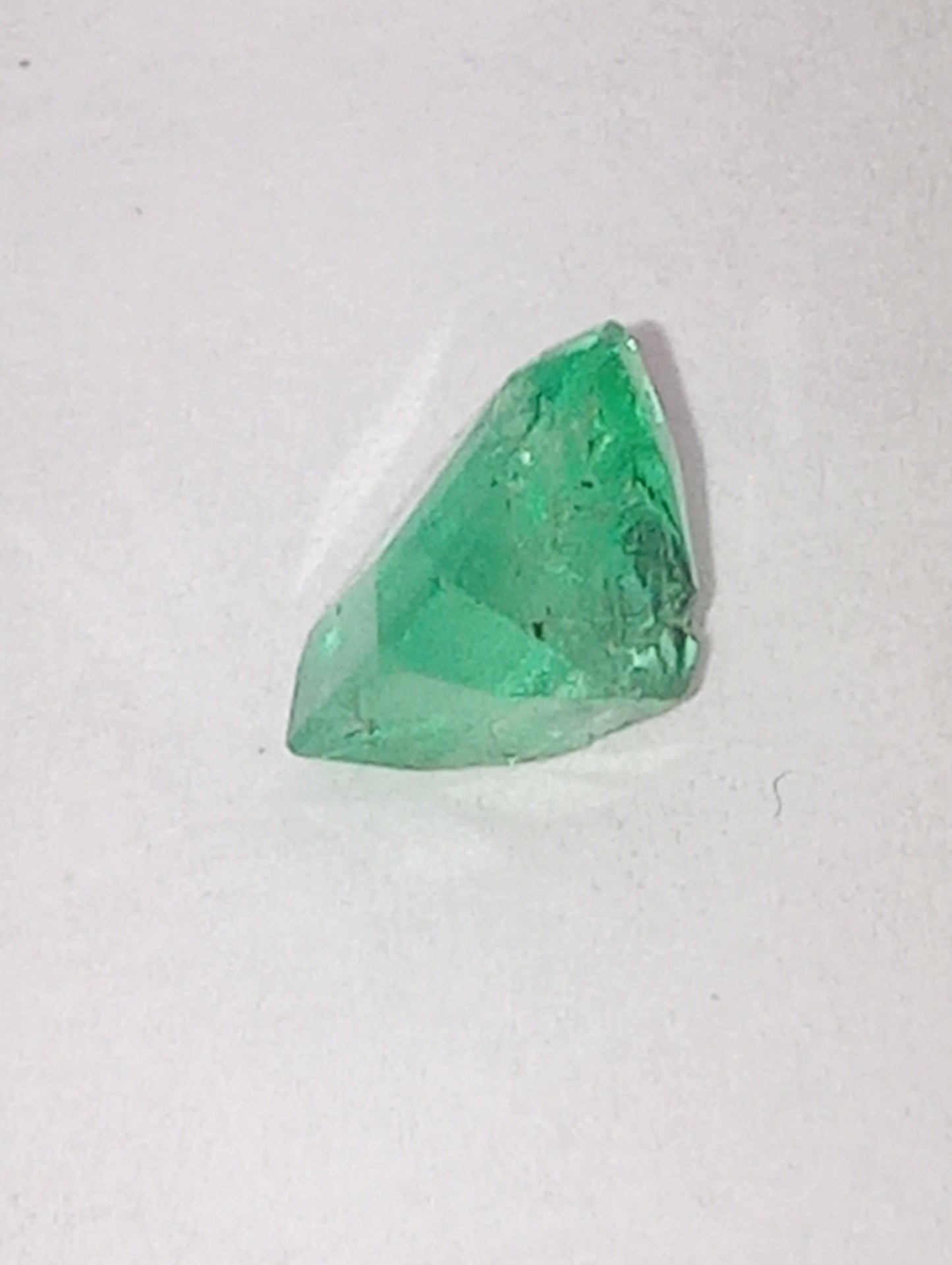 emerald gemstone Colombian, 6mm square cut, 1.27ct
