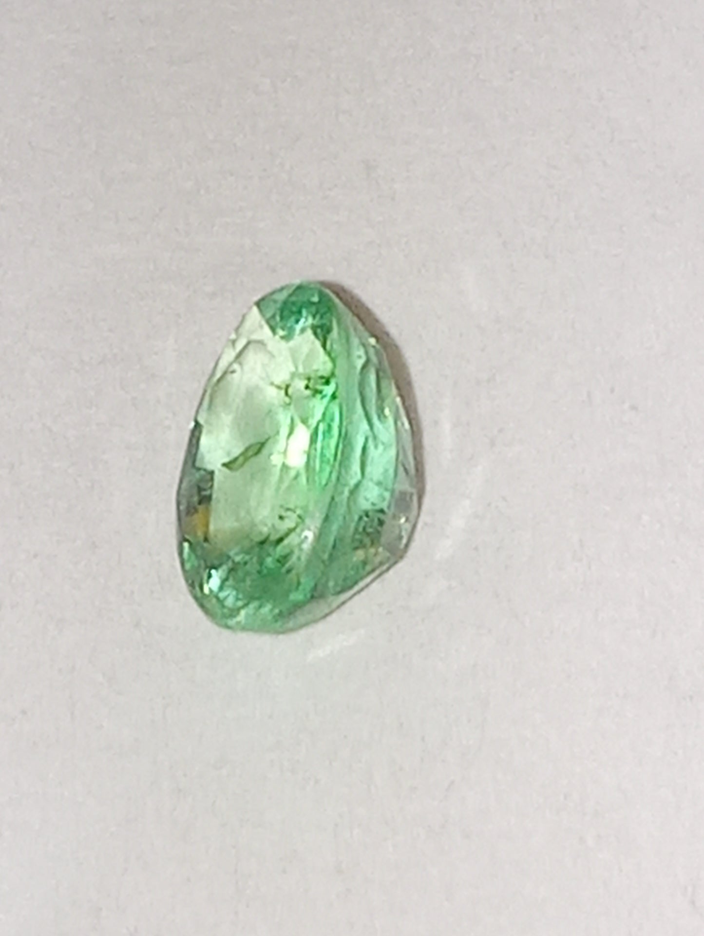 emerald gemstone Colombian, 6mmx4mm oval cut, .40ct