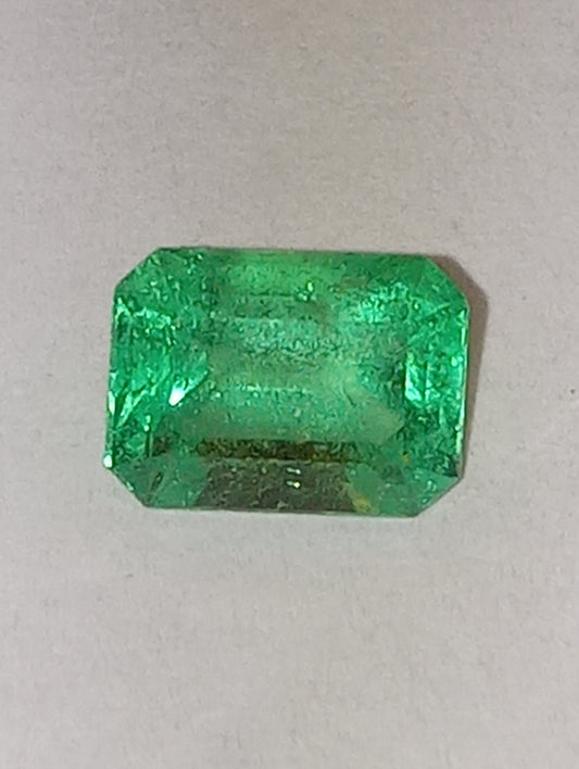 emerald gemstone Colombian, 8mmx6mm emerald cut, 1.36ct