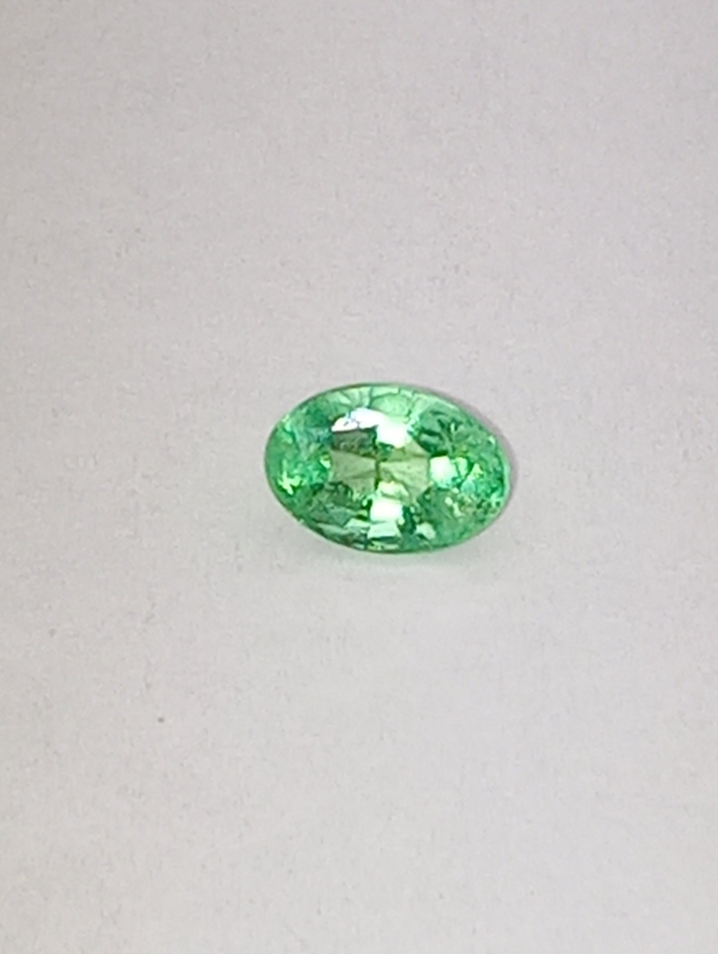emerald gemstone Colombian, 6mmx4mm oval cut, .40ct