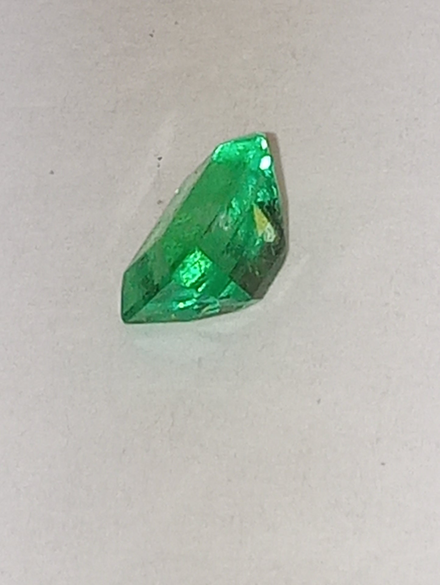 emerald gemstone Colombian, 8mmx6mm emerald cut, 1.36ct