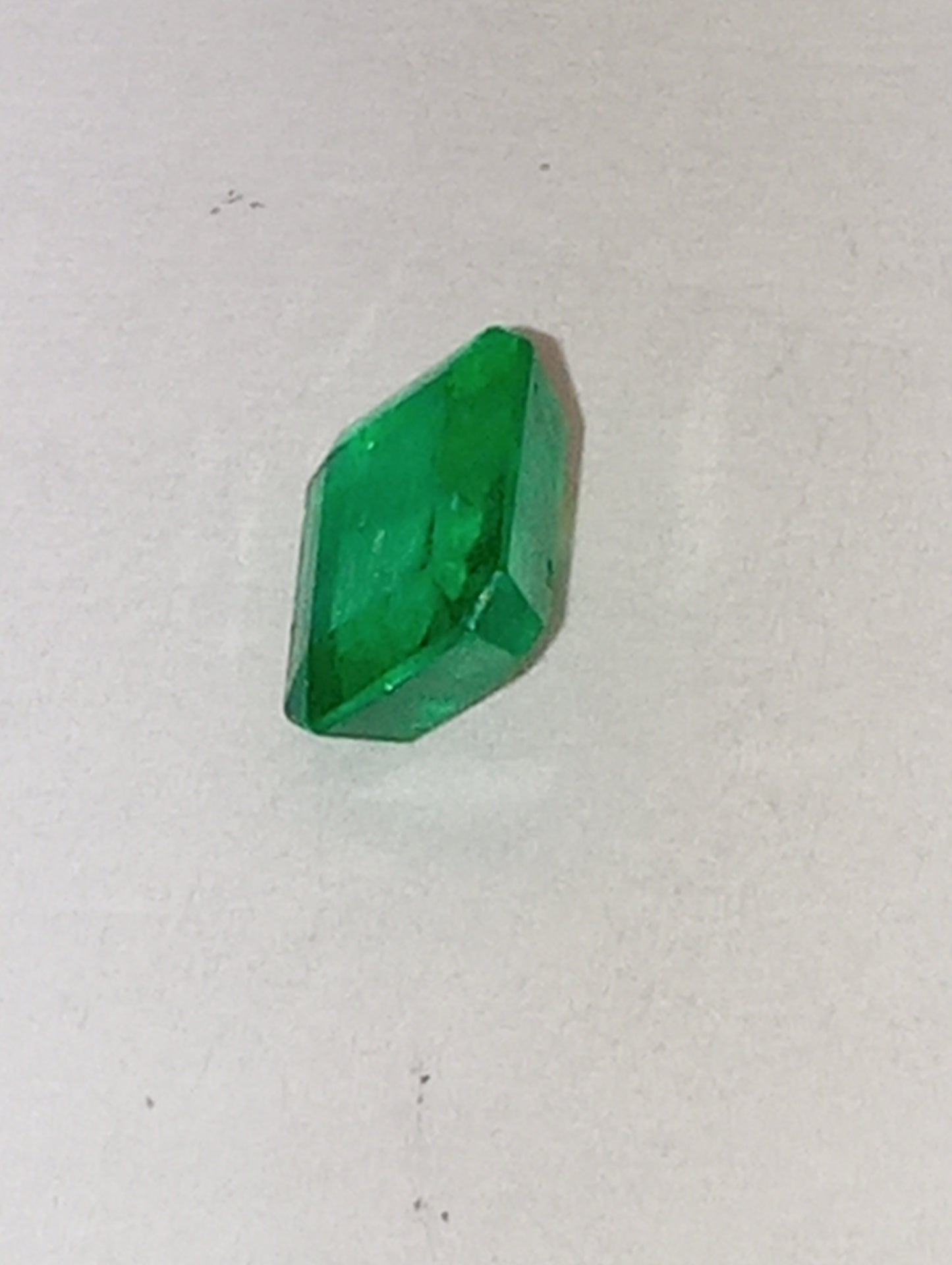 emeraqld gemstone Colombian, 6.5mmx5mm emerald cut, .86ct