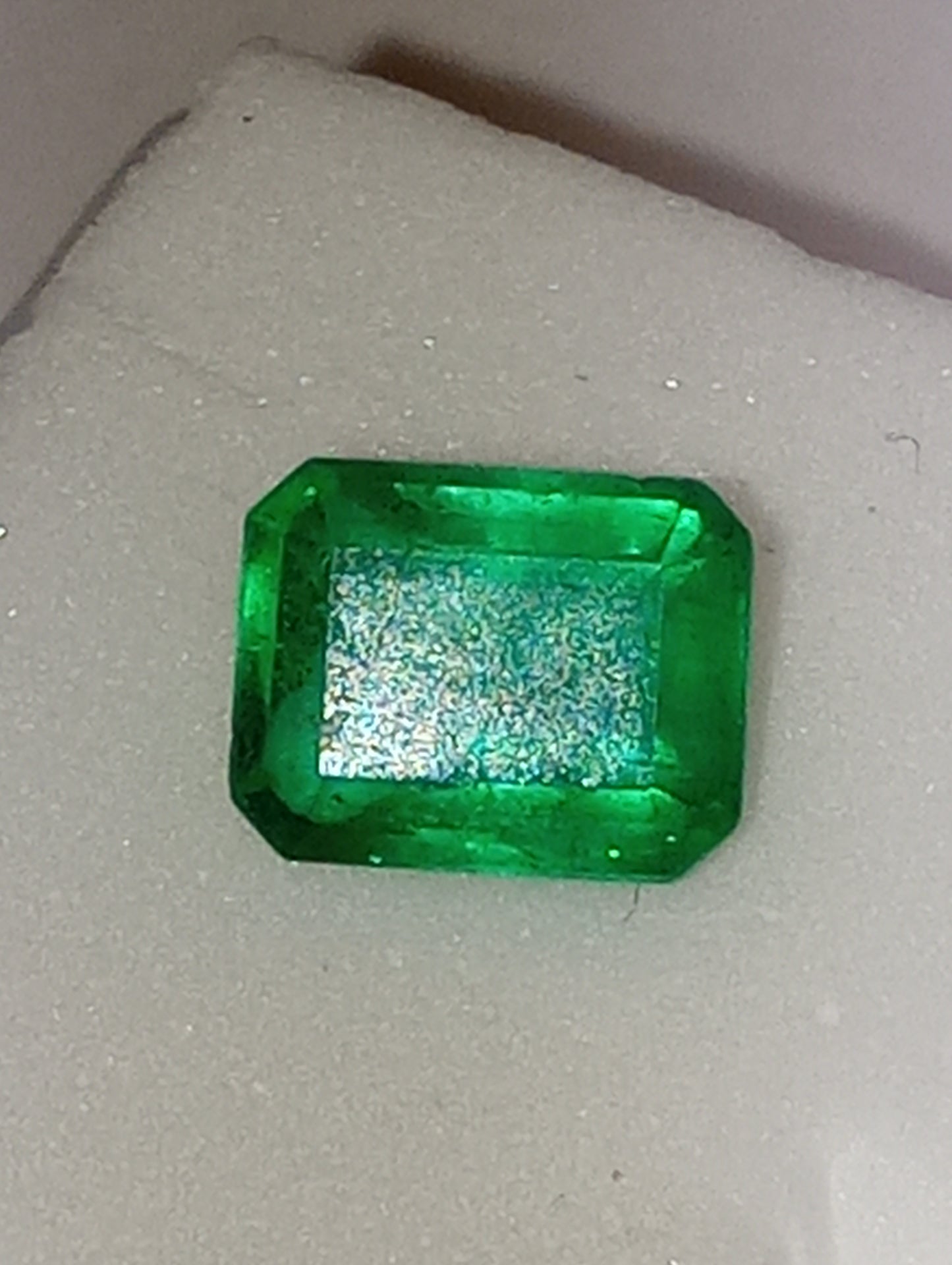 emeraqld gemstone Colombian, 6.5mmx5mm emerald cut, .86ct