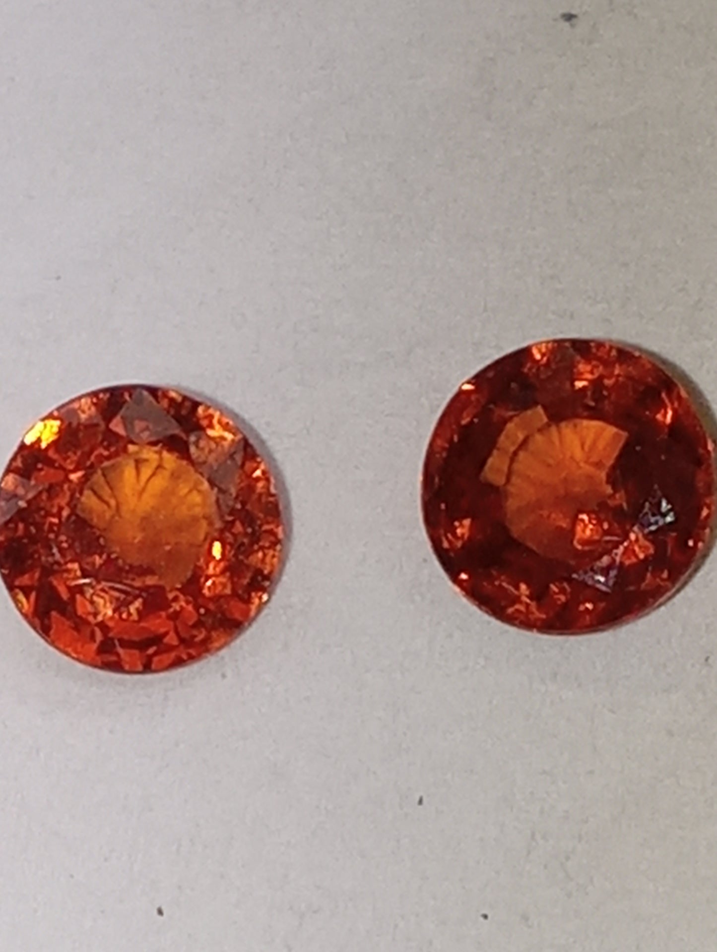 garnet gemstones, mandarin spessartite, 5mm round cuts, 2 stones, 1.36ctw
