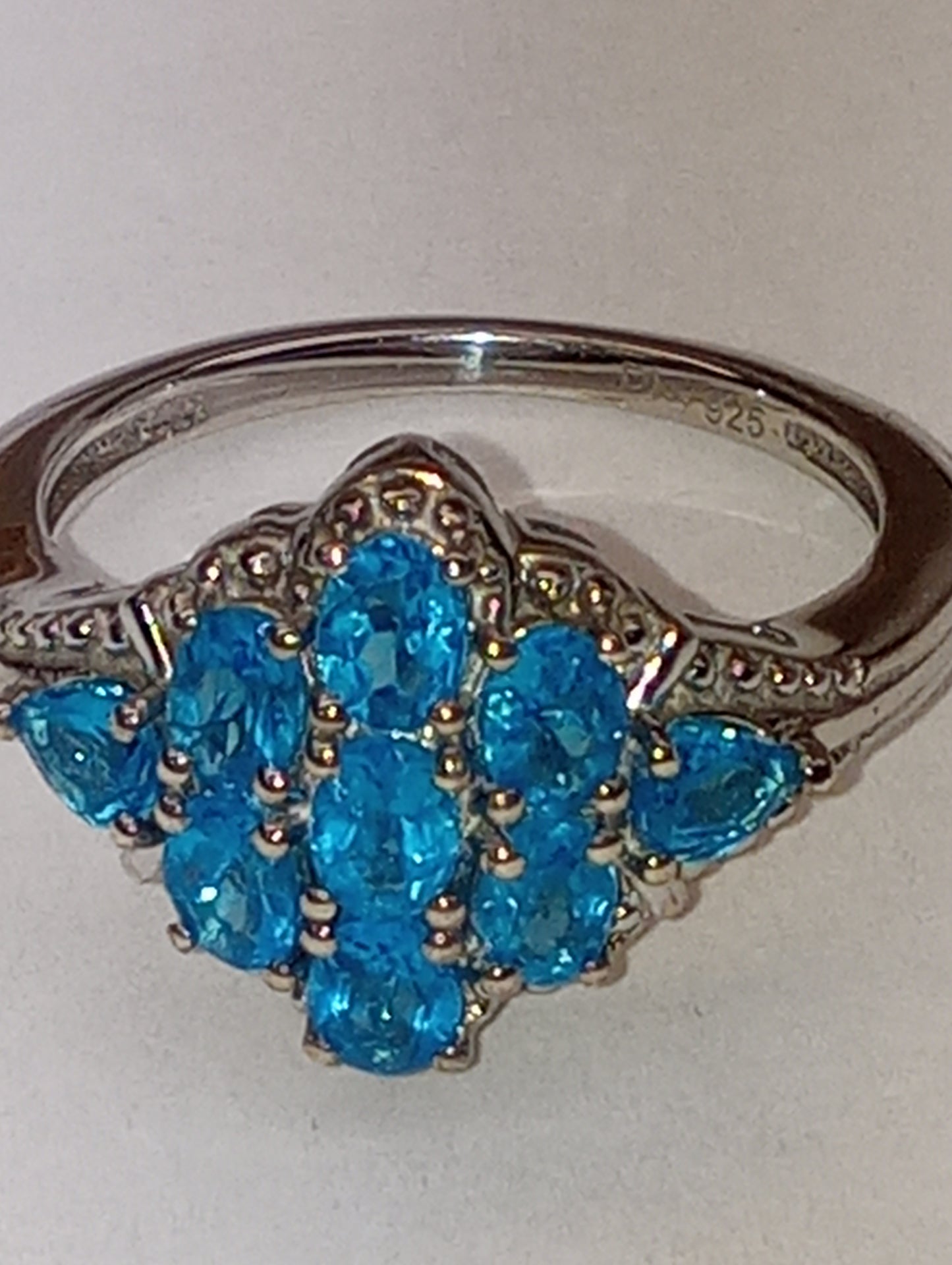 ring Malagasy neon apatite, flower, in platinum over sterling silver, size 8, 1.50ctw