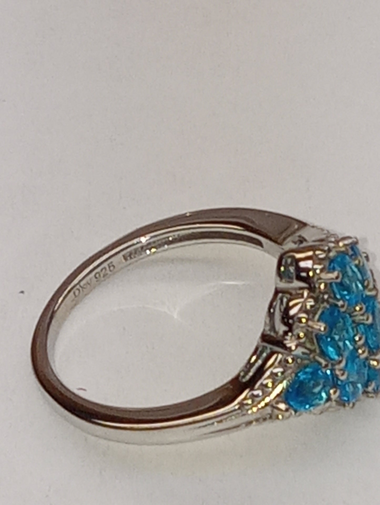 ring Malagasy neon apatite, flower, in platinum over sterling silver, size 8, 1.50ctw