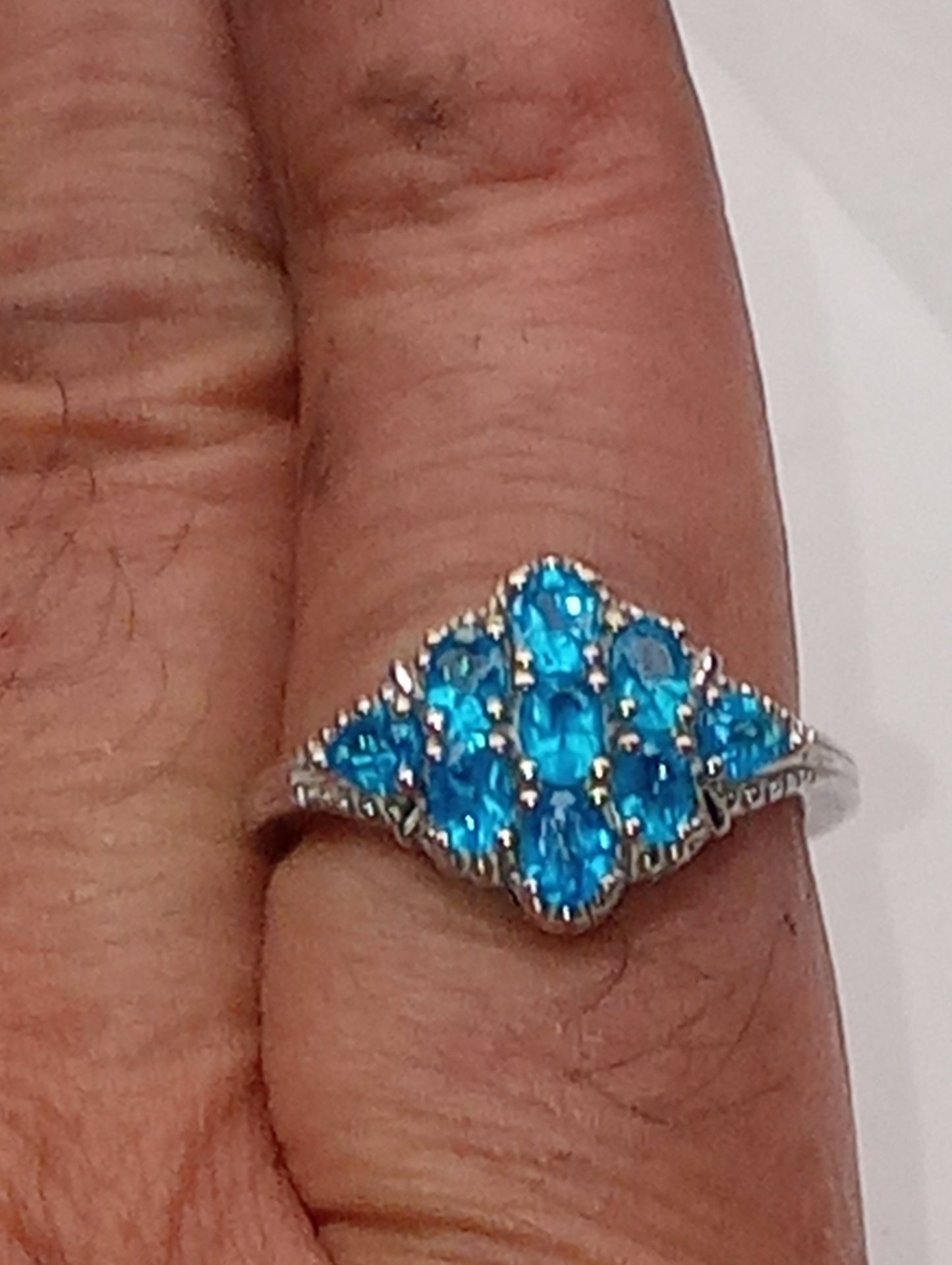 ring Malagasy neon apatite, flower, in platinum over sterling silver, size 8, 1.50ctw