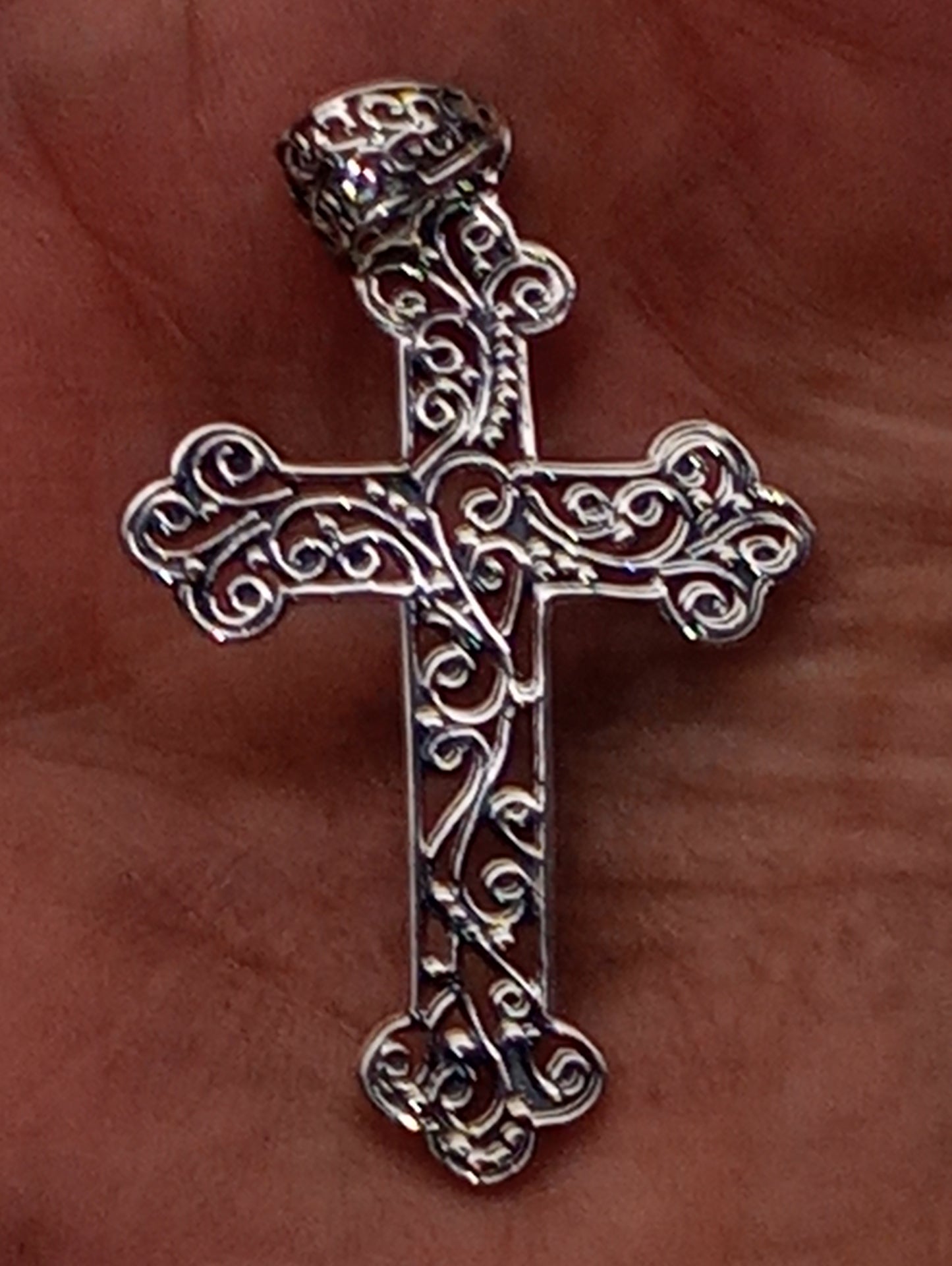 pendant Artisan Crafted openwork cross in sterling silver, 4.7g