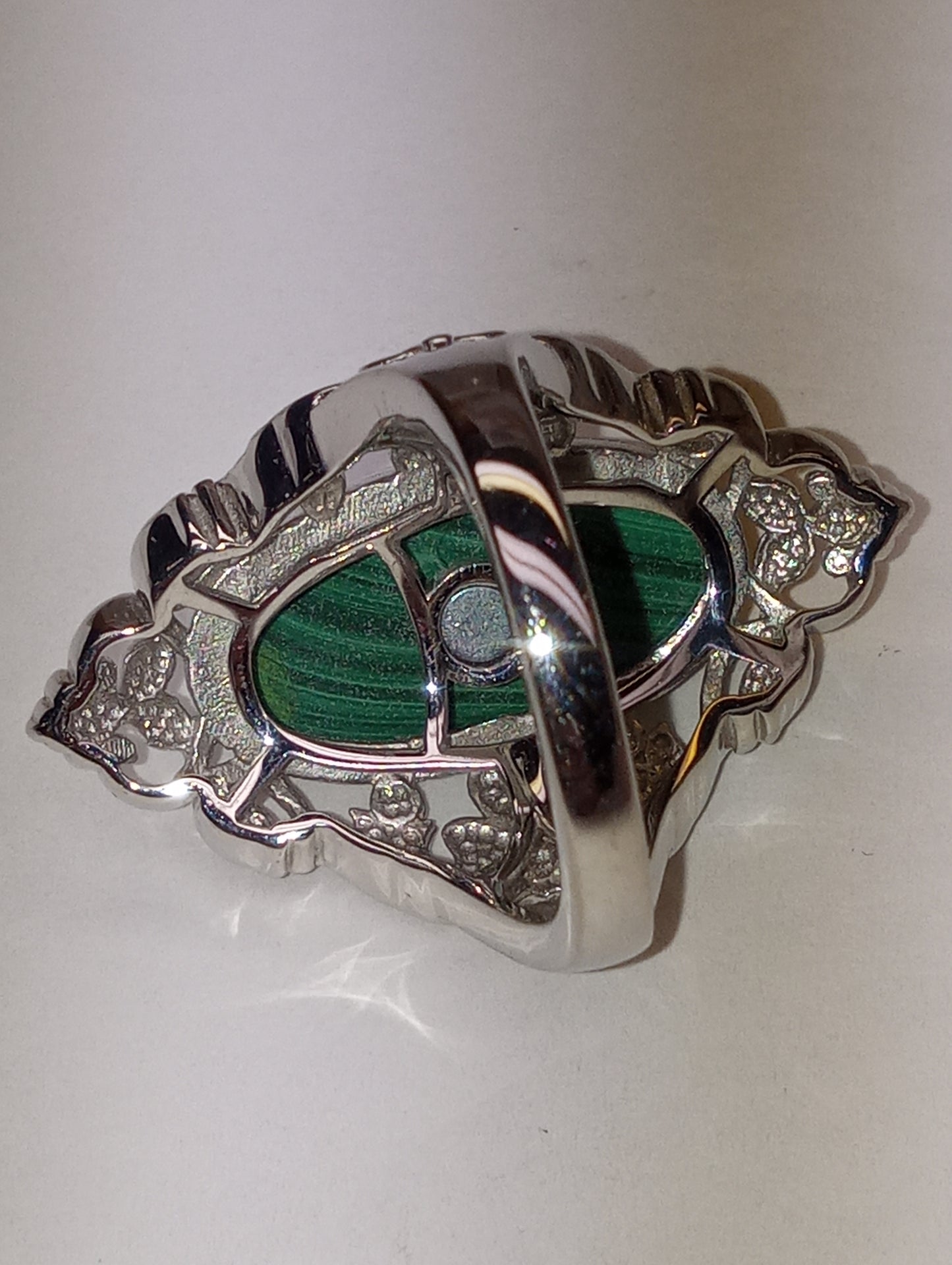 ring African malachite, in platinum over copper, size 7, 11.50ctw
