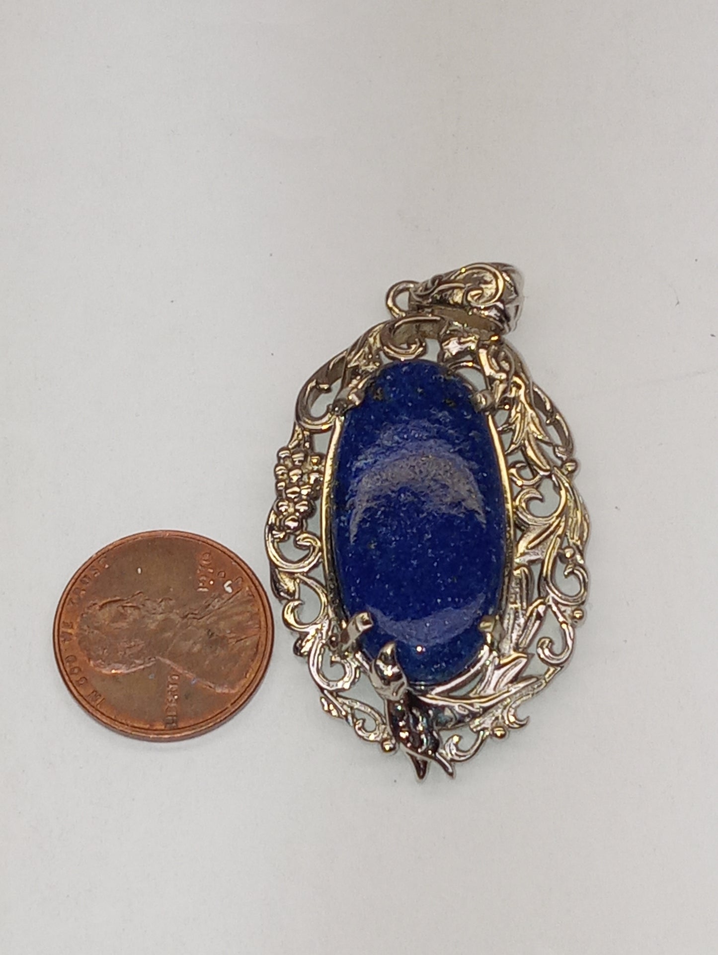 pendant Lapis Lazuli, in platinum over copper, with magnet, 23.15ctw