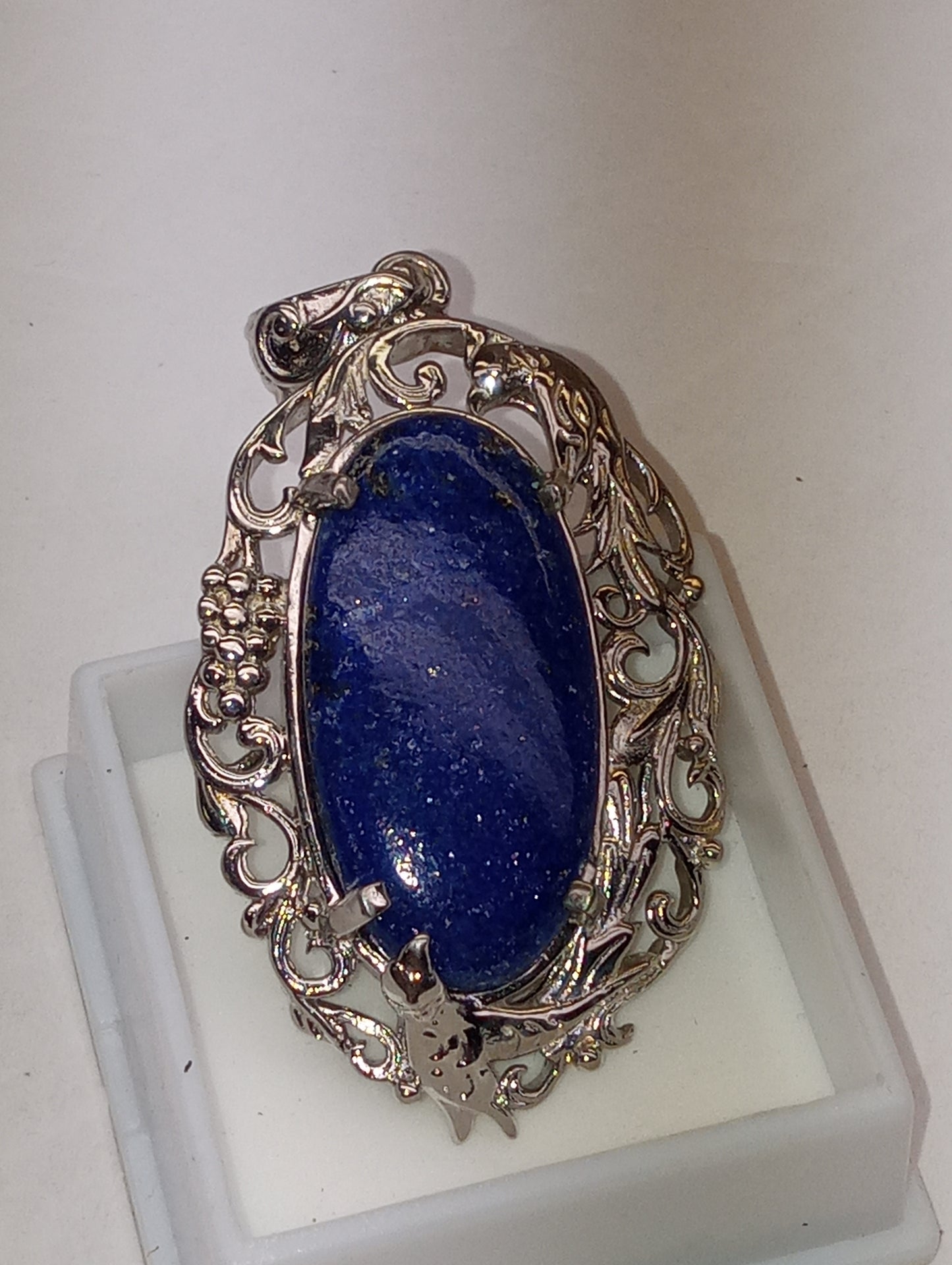 pendant Lapis Lazuli, in platinum over copper, with magnet, 23.15ctw
