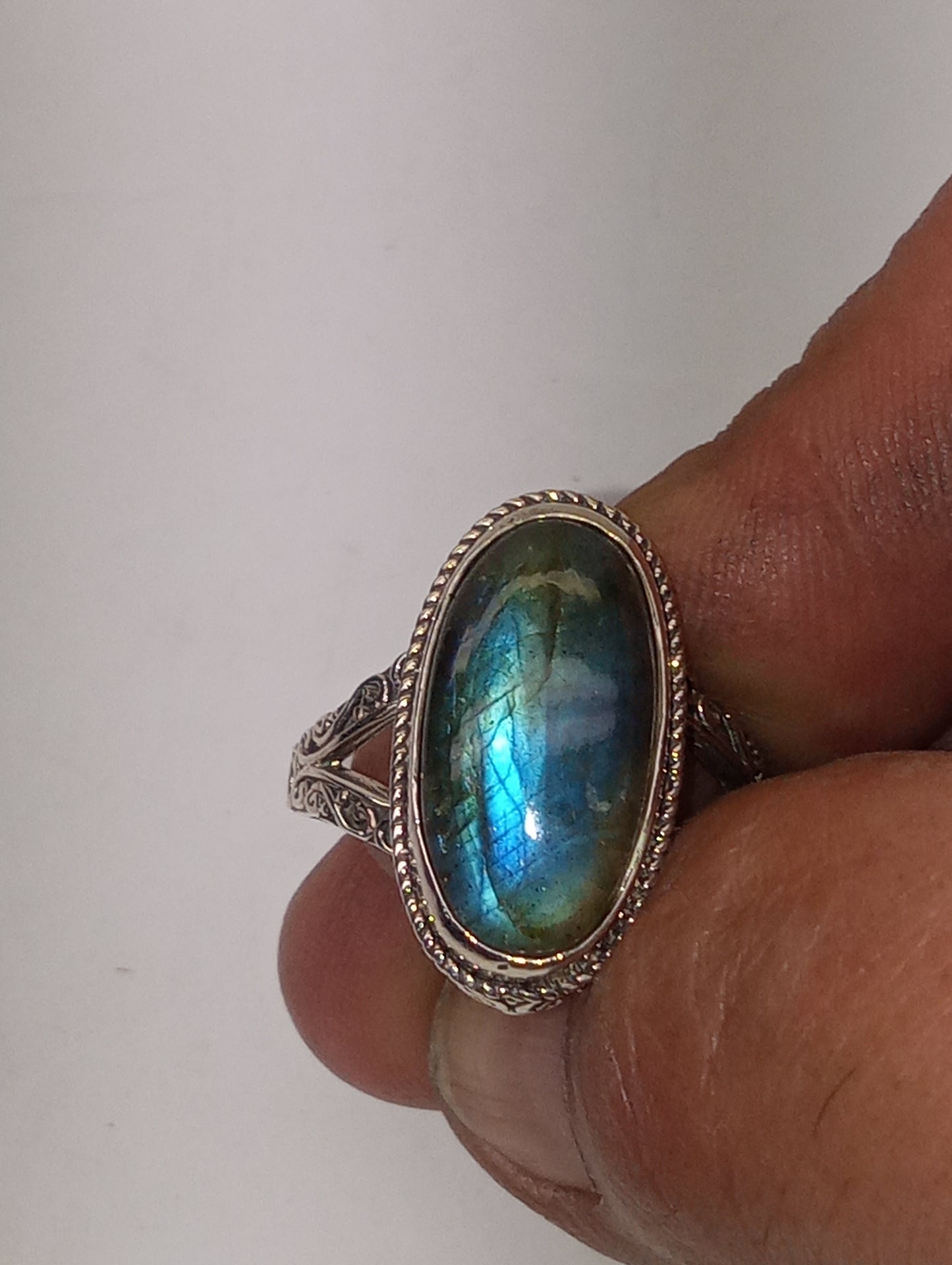 ring Bali Legacy, Malagasy labradorite, in sterling silver, size 10, 9.90ctw