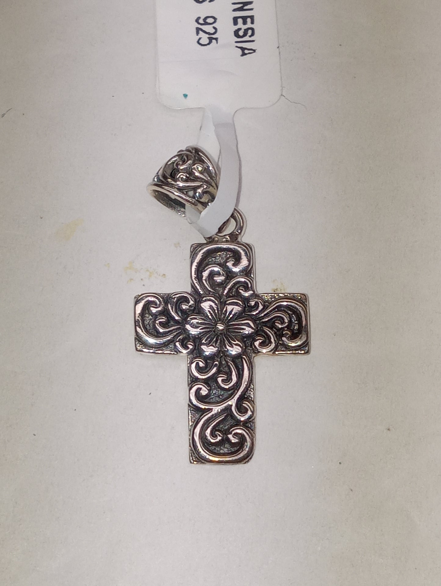 Pendant Bali Legacy cross floral in sterling silver, no chain, 2.6g