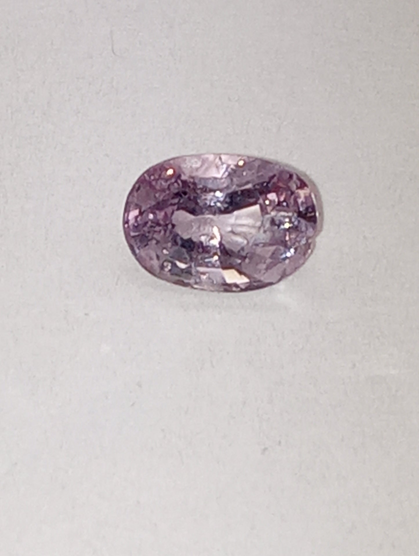 spinel gemstone Burma, light purple, 7mmx6mm oval cut, 1.07ct