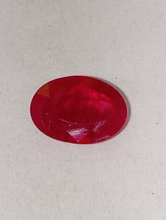 ruby gemstone Burma, 7mmx5mm oval cut, 1.05ct